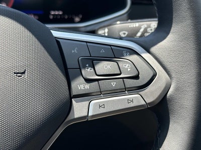 2026 Volkswagen Taos SE Black FWD
