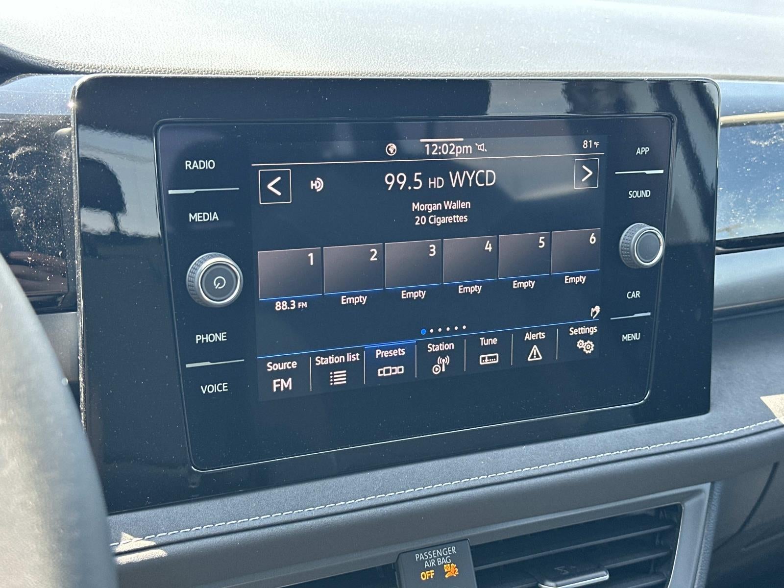 2026 Volkswagen Taos SE Black FWD