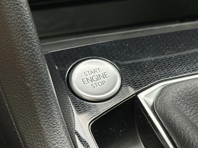 2026 Volkswagen Taos SE Black FWD