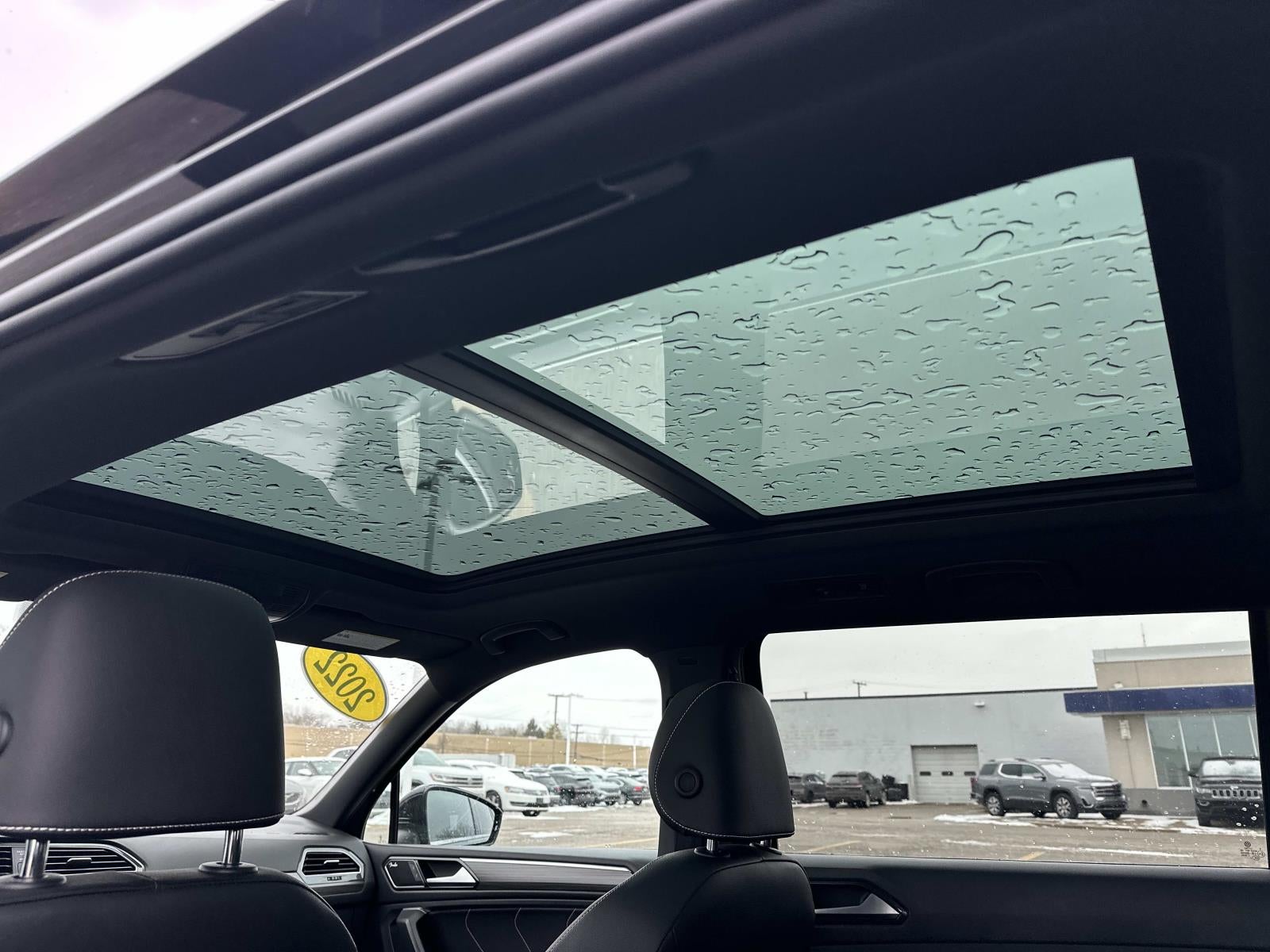 2022 Volkswagen Tiguan 2.0T SEL R-Line 4MOTION