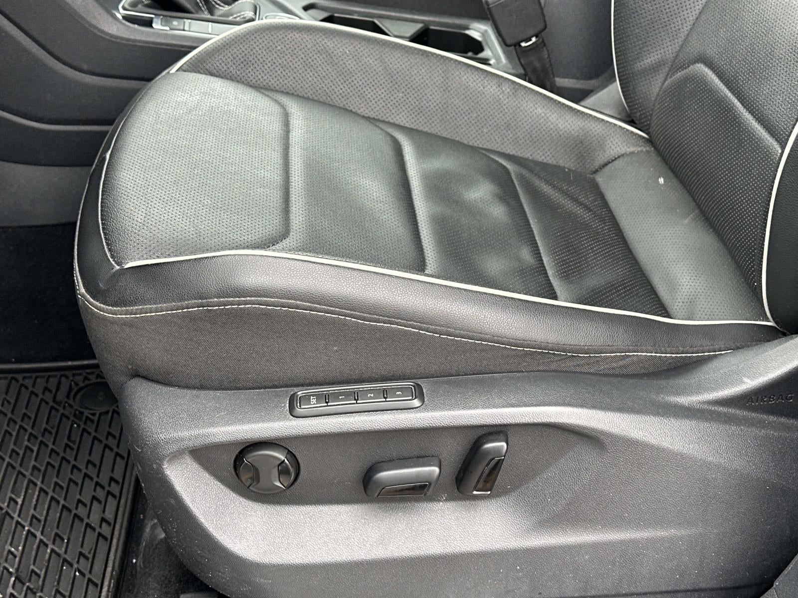 2022 Volkswagen Tiguan 2.0T SEL R-Line 4MOTION