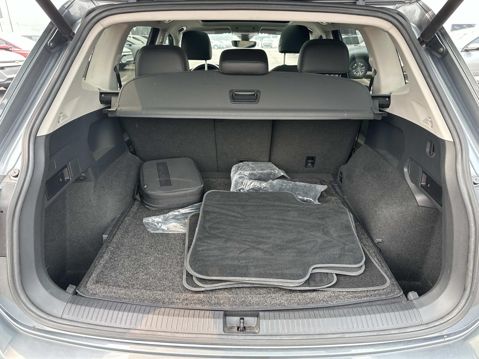 2018 Volkswagen Tiguan 2.0T SEL Premium 4MOTION