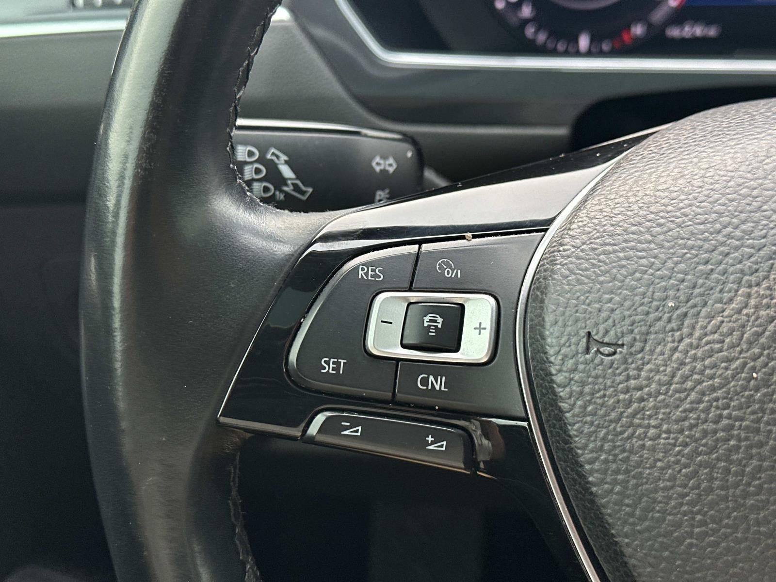 2018 Volkswagen Tiguan 2.0T SEL Premium 4MOTION
