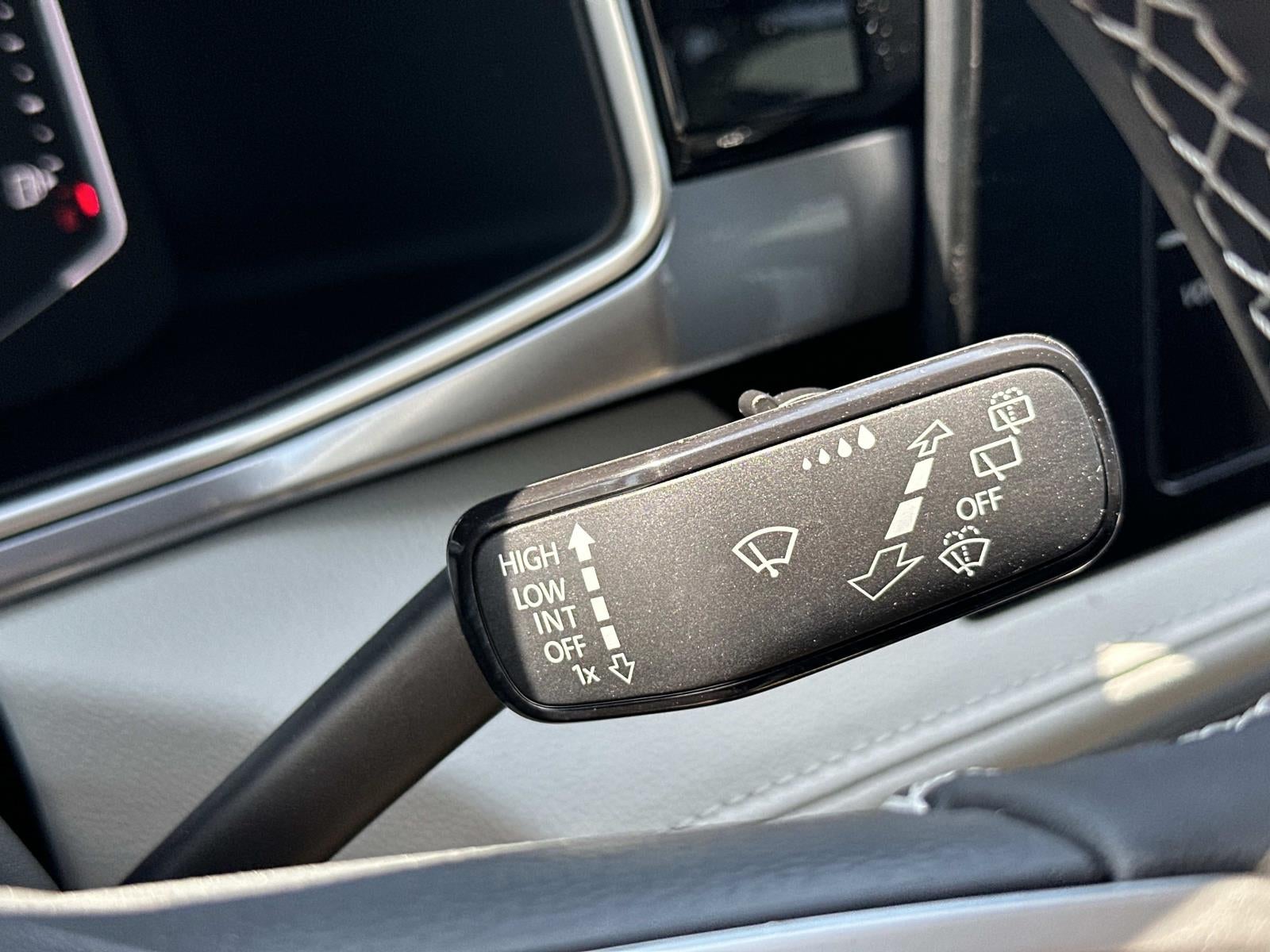 2026 Volkswagen Taos SEL 4MOTION