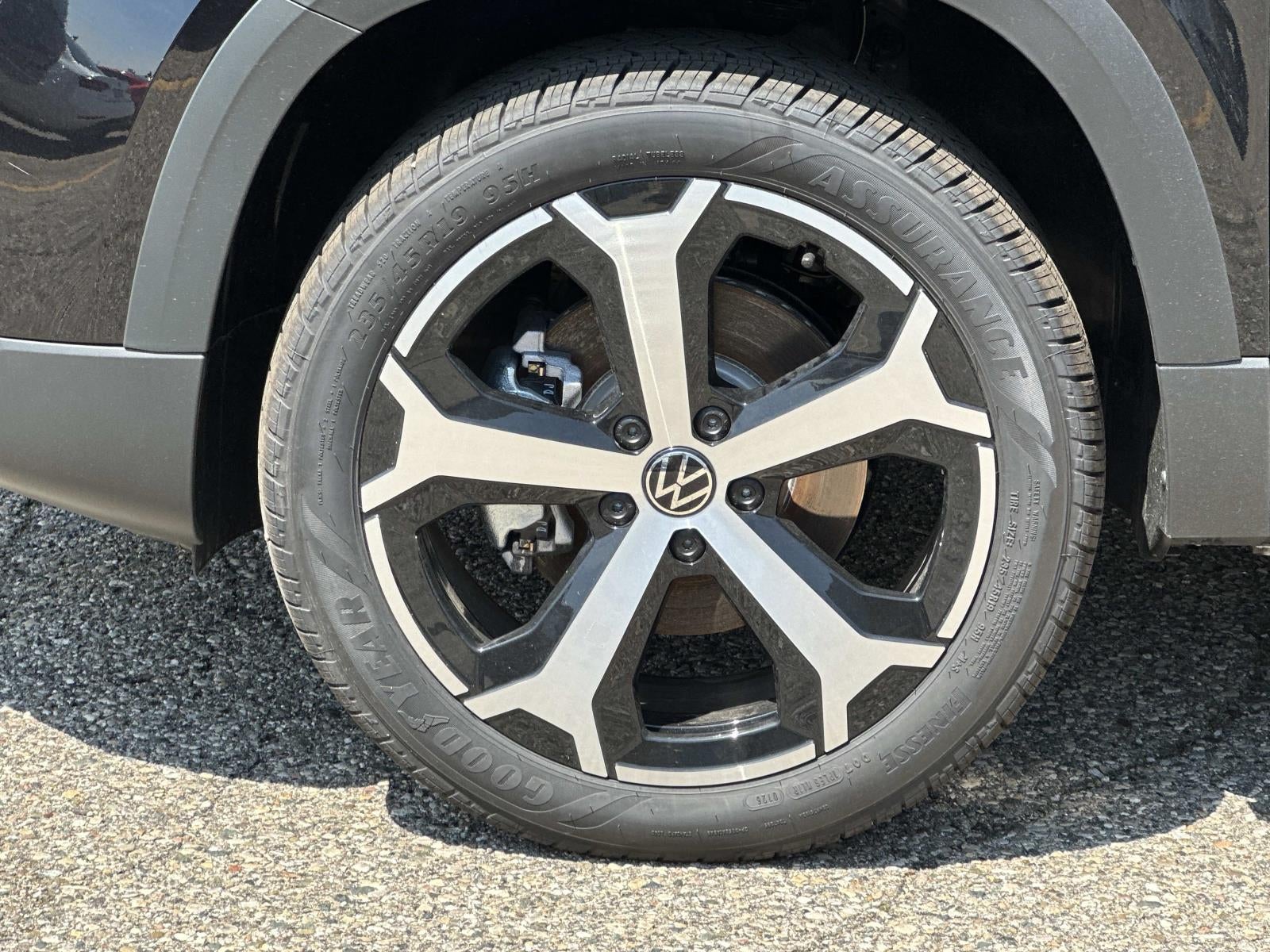 2026 Volkswagen Taos SEL 4MOTION
