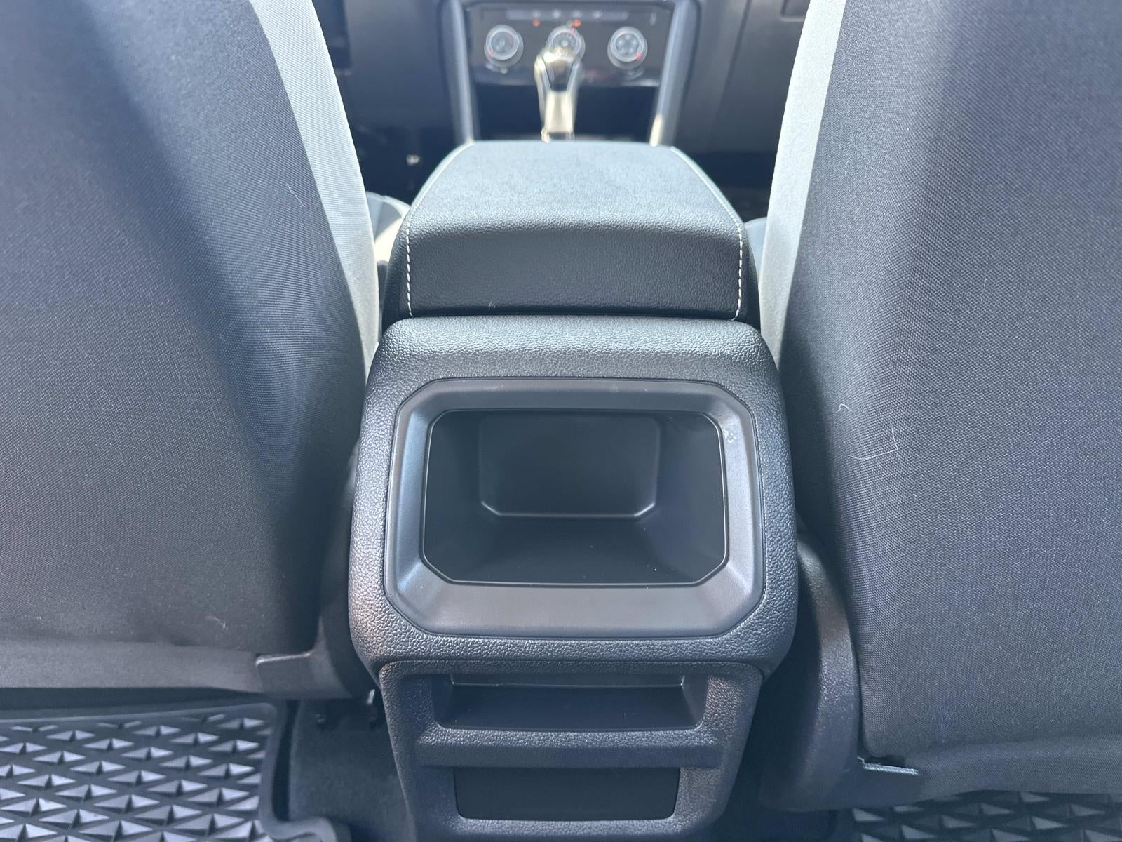 2025 Volkswagen Taos S FWD