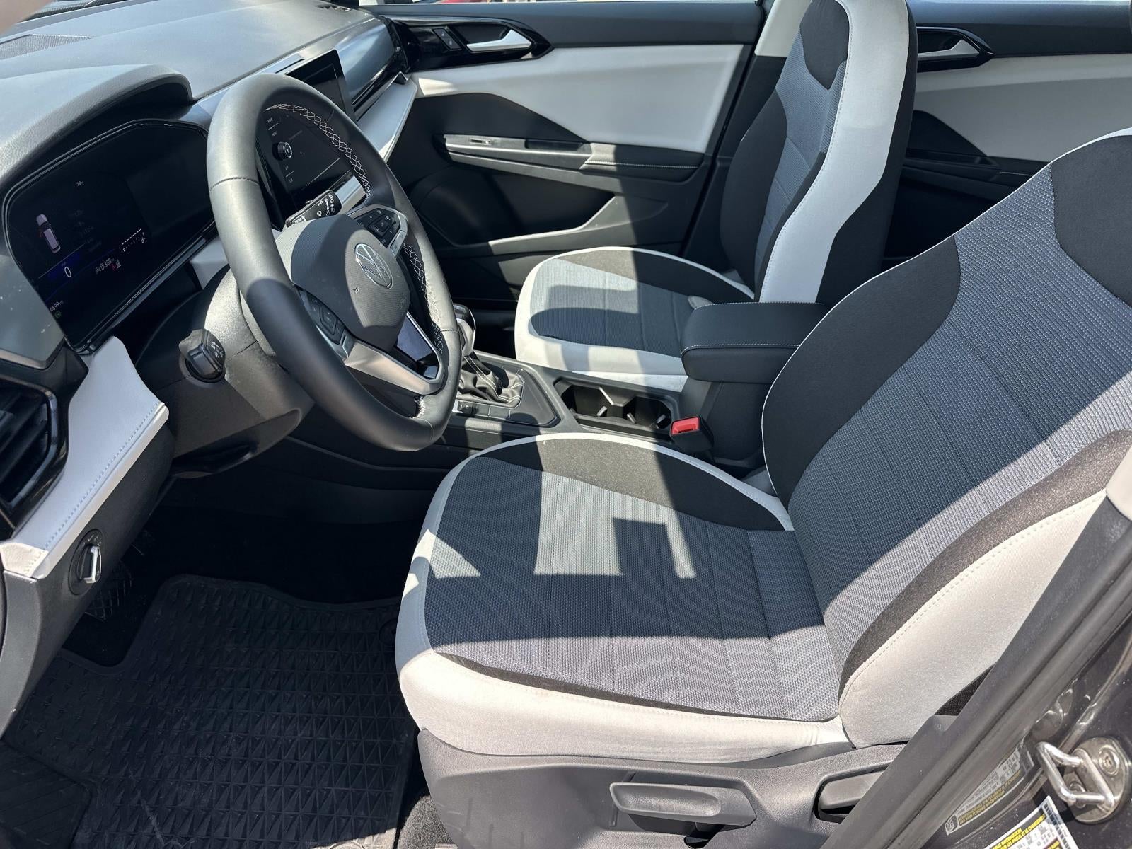 2025 Volkswagen Taos S FWD