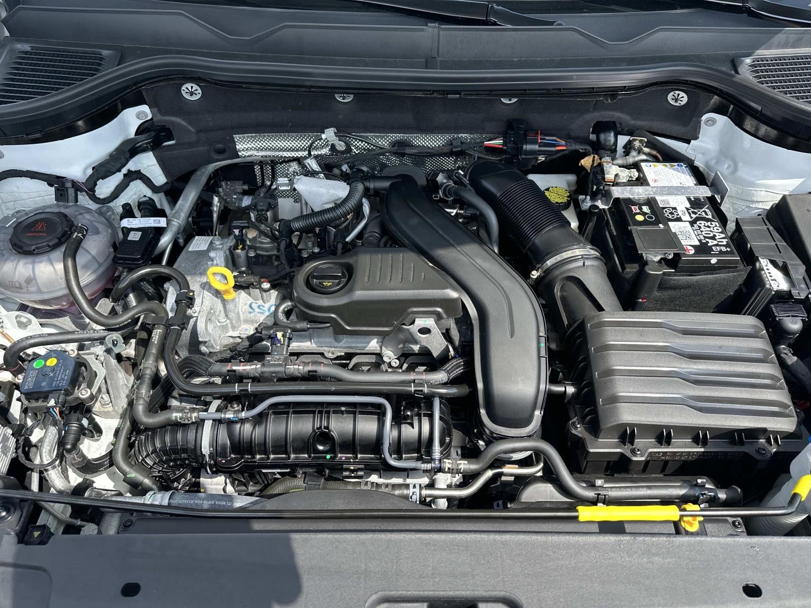 2025 Volkswagen Taos S FWD
