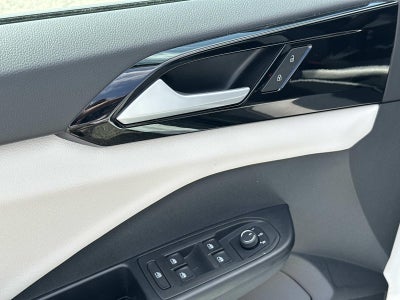 2025 Volkswagen Taos S FWD