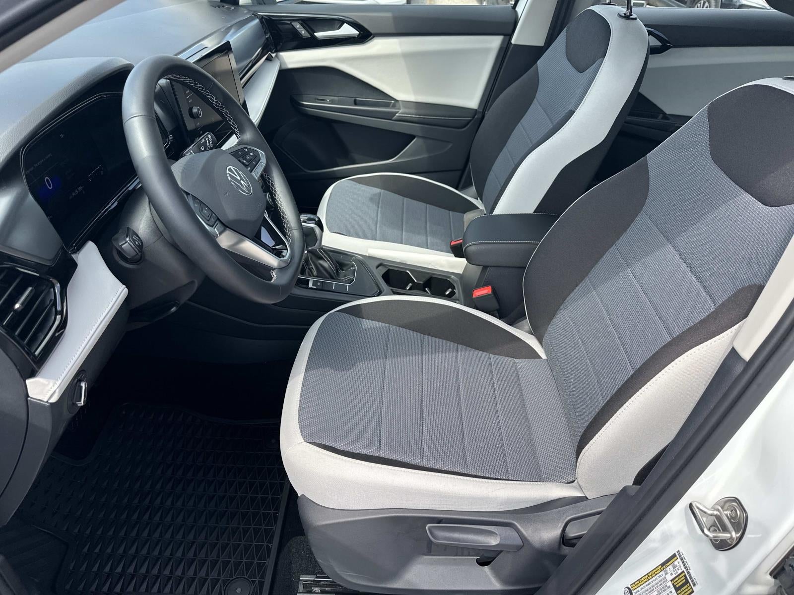 2025 Volkswagen Taos S FWD