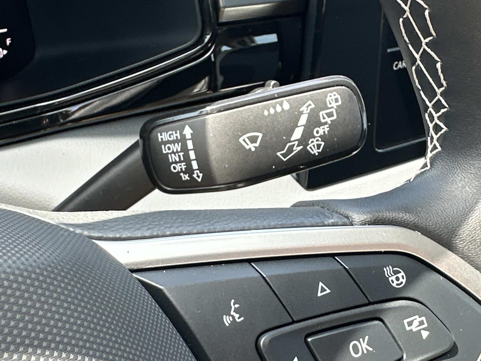 2025 Volkswagen Taos S FWD
