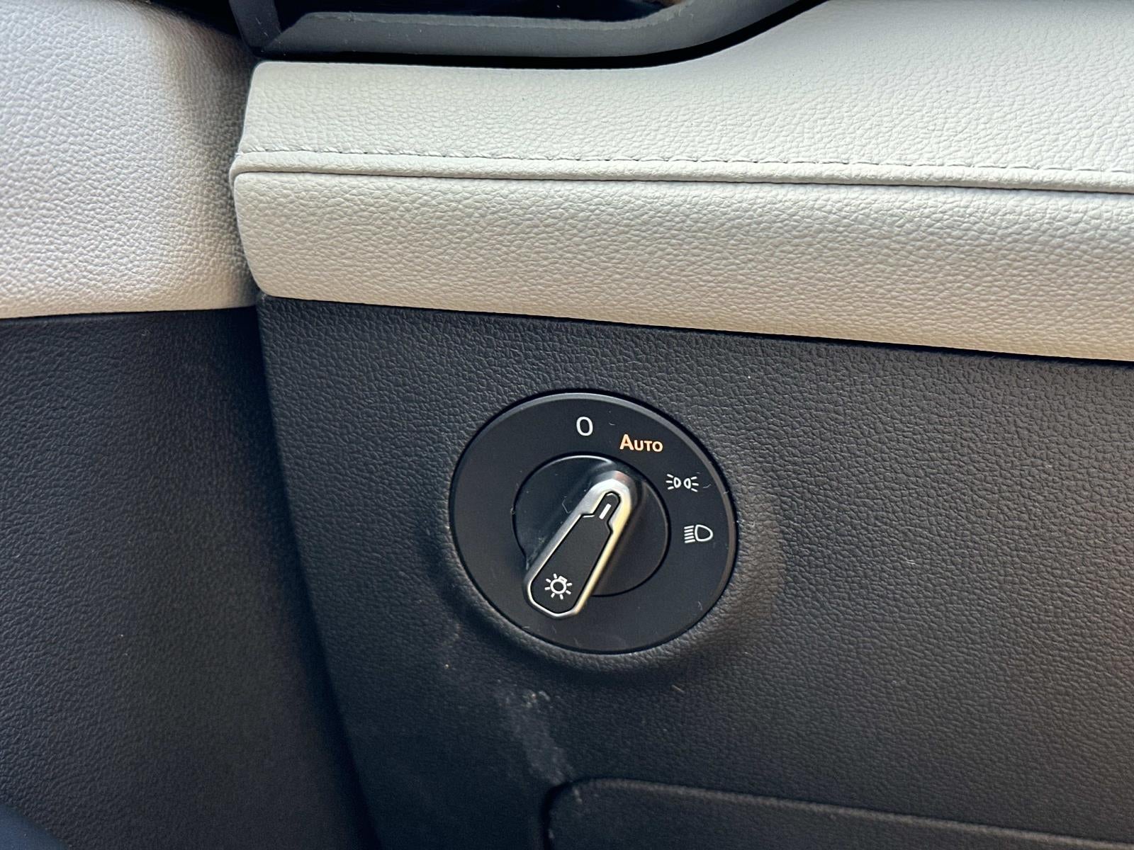 2025 Volkswagen Taos S FWD