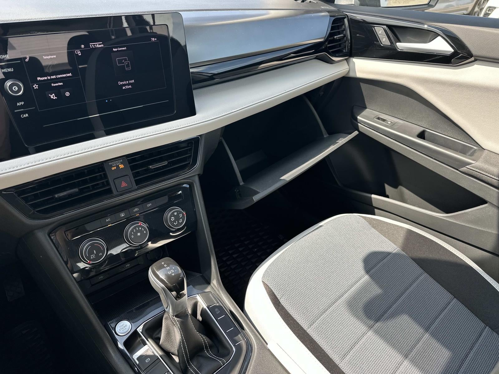 2025 Volkswagen Taos S FWD