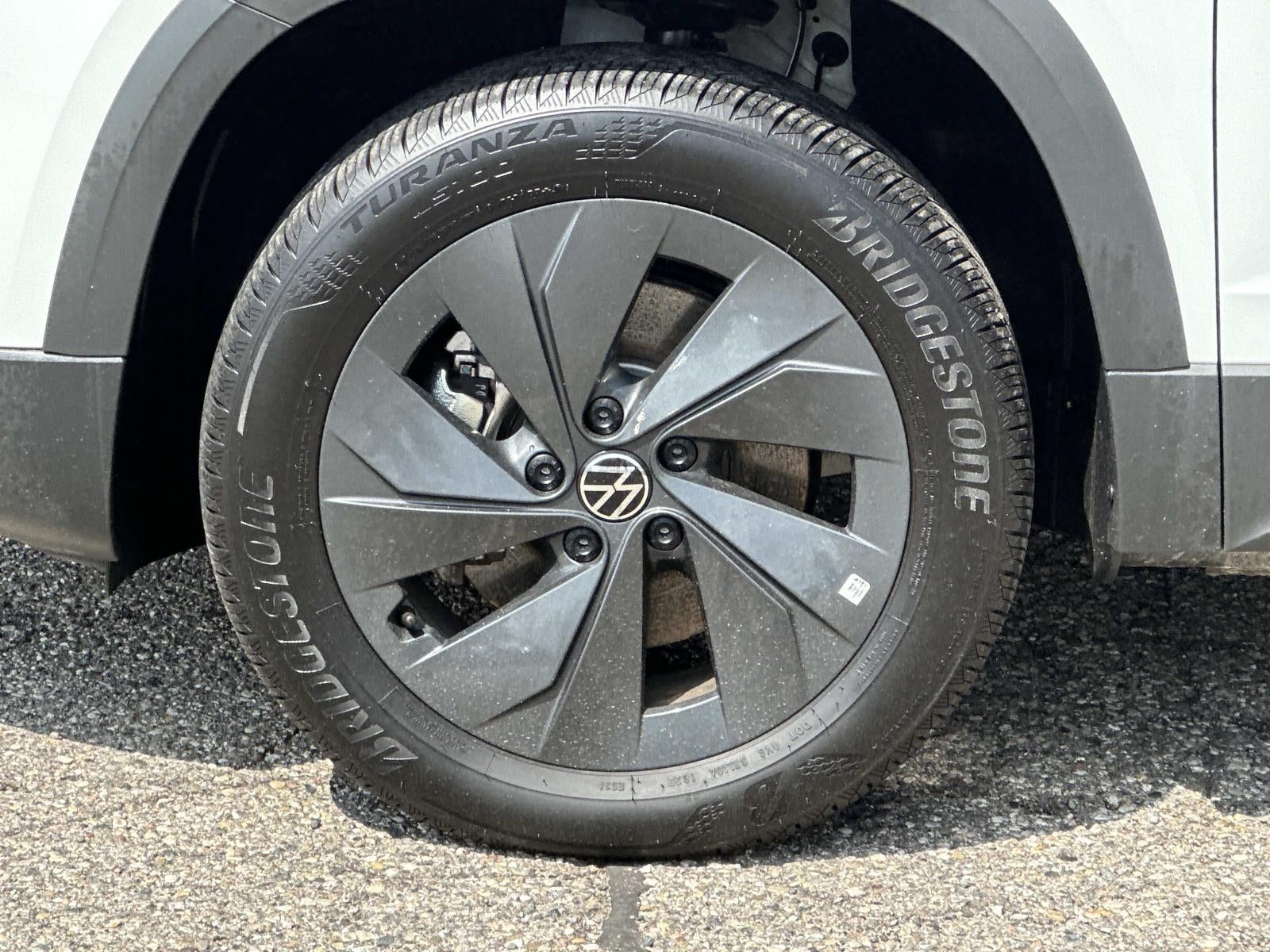 2025 Volkswagen Taos S FWD