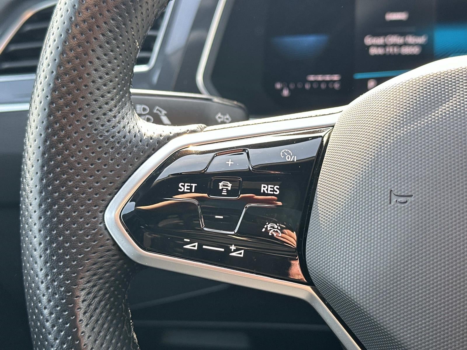 2023 Volkswagen Tiguan 2.0T SE R-Line Black 4MOTION