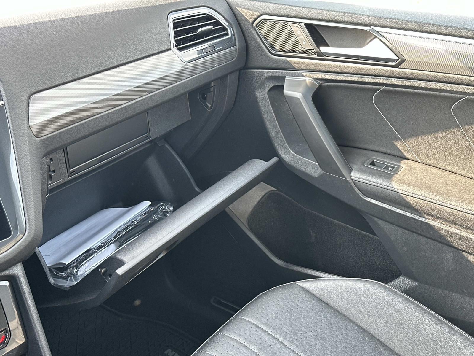 2023 Volkswagen Tiguan 2.0T SE R-Line Black 4MOTION