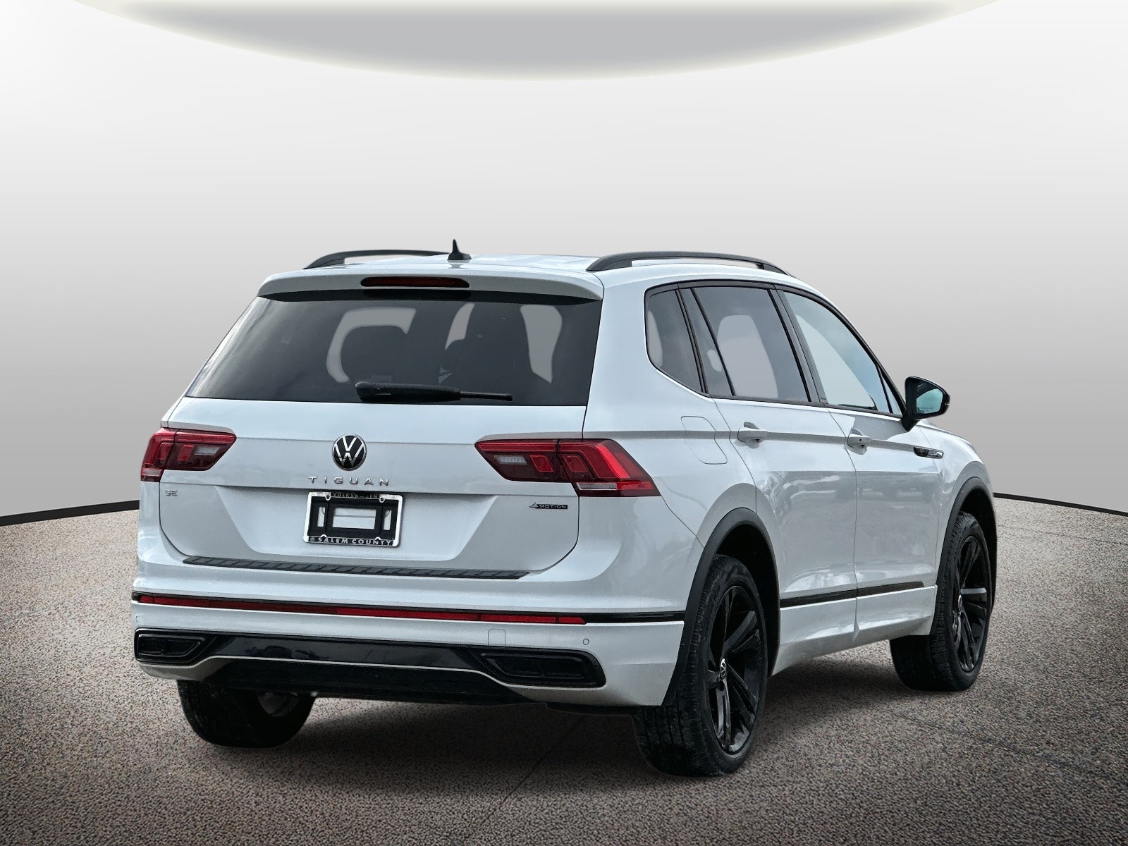 2023 Volkswagen Tiguan 2.0T SE R-Line Black 4MOTION