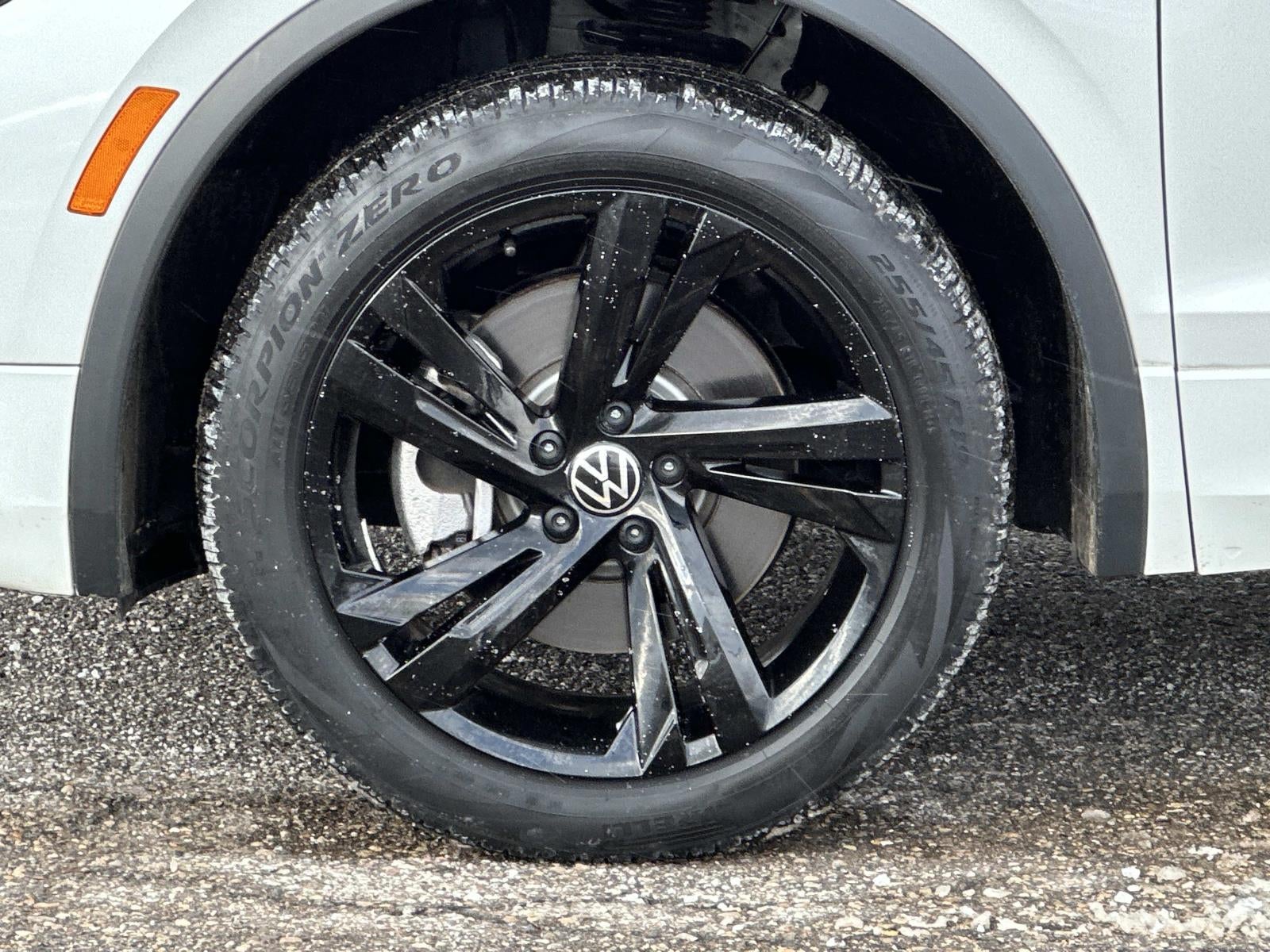 2023 Volkswagen Tiguan 2.0T SE R-Line Black 4MOTION