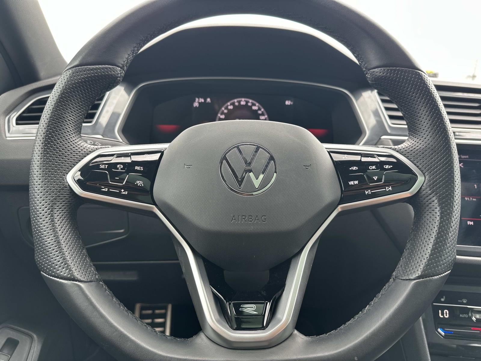2024 Volkswagen Tiguan 2.0T SE R-Line Black 4MOTION