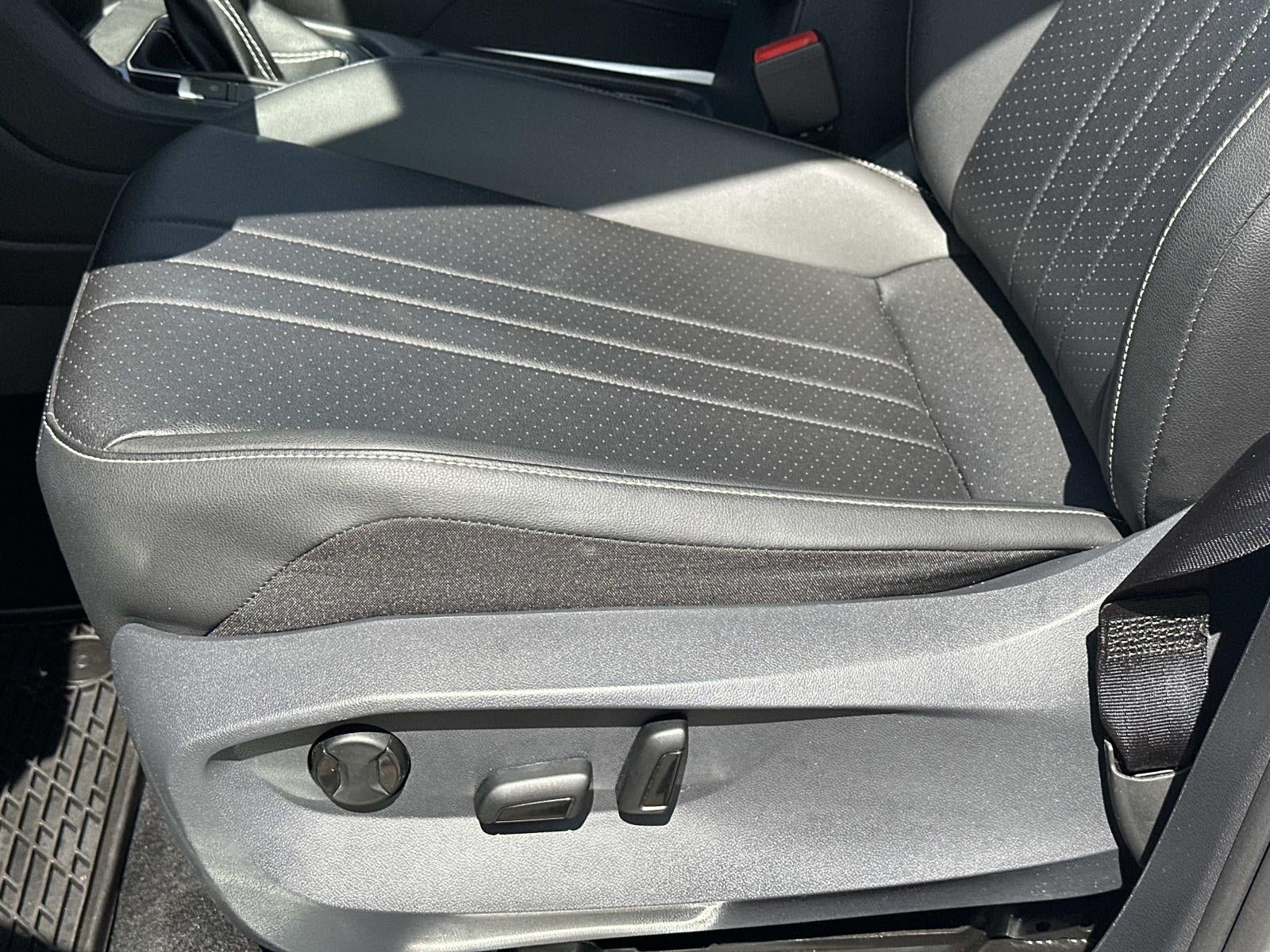 2023 Volkswagen Tiguan 2.0T SE R-Line Black 4MOTION