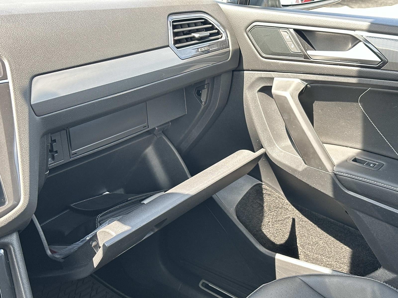 2023 Volkswagen Tiguan 2.0T SE R-Line Black 4MOTION