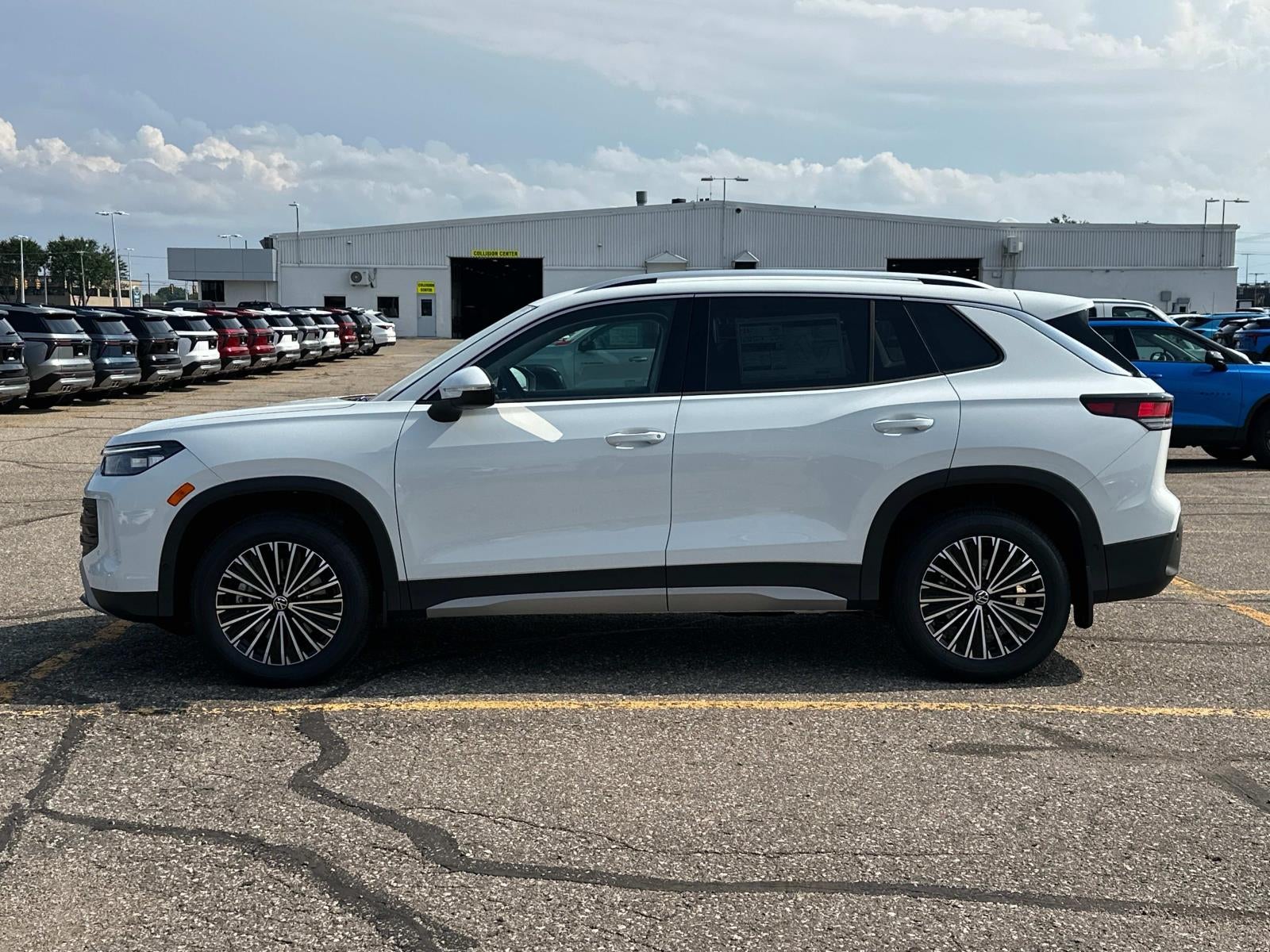 2025 Volkswagen Tiguan 2.0T S 4MOTION