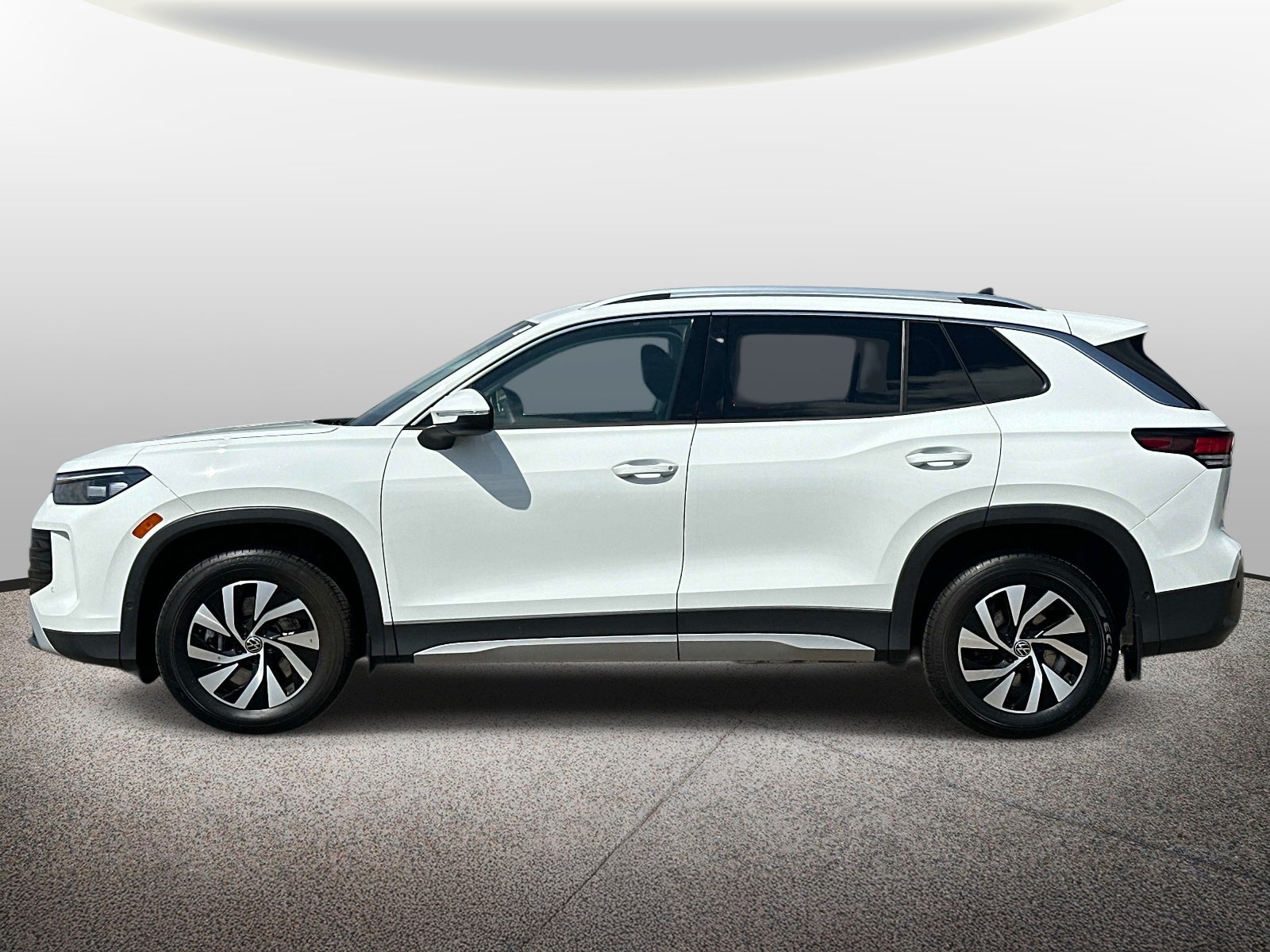 2025 Volkswagen Tiguan 2.0T S 4MOTION