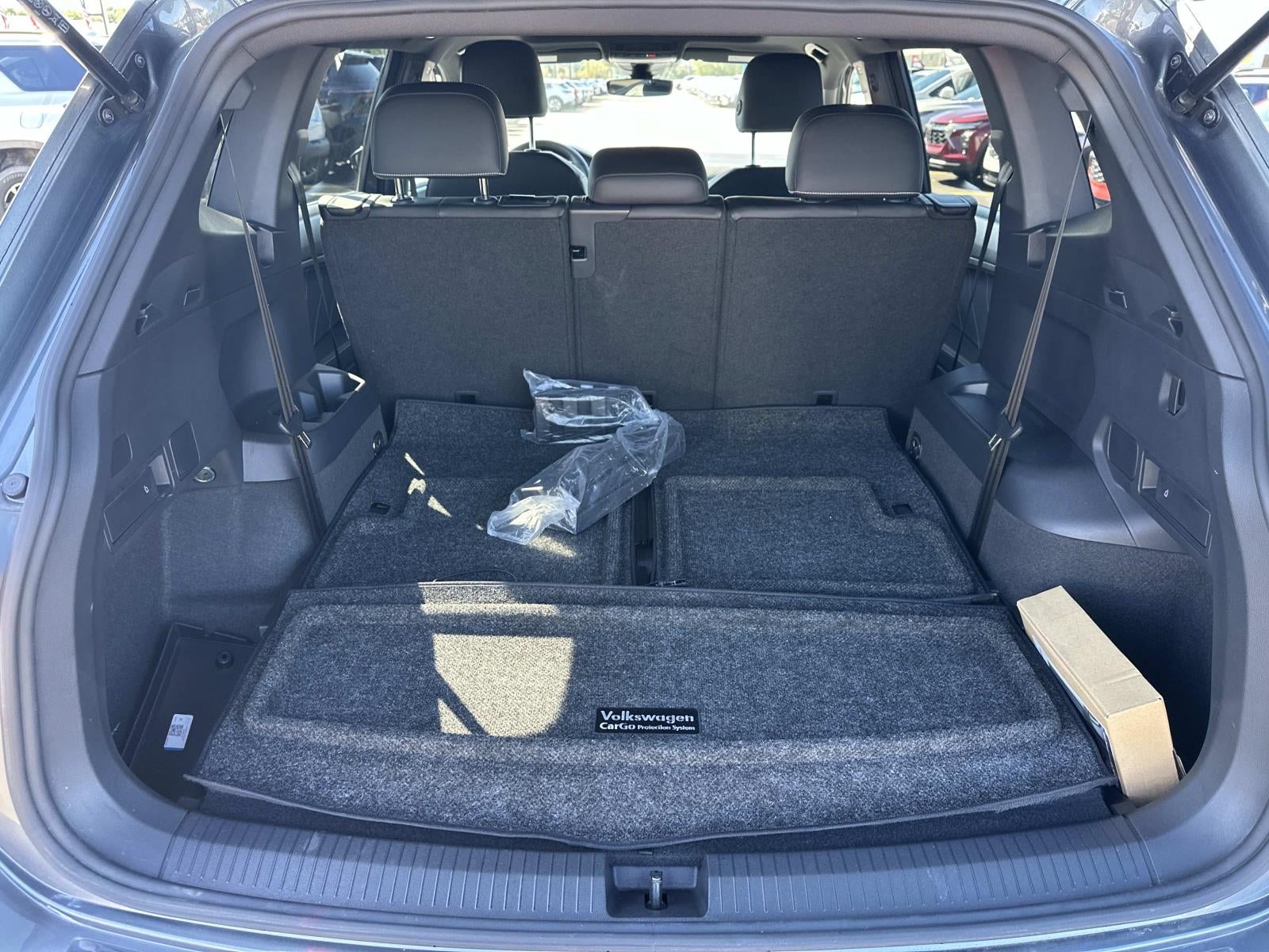 2023 Volkswagen Tiguan 2.0T SE R-Line Black FWD