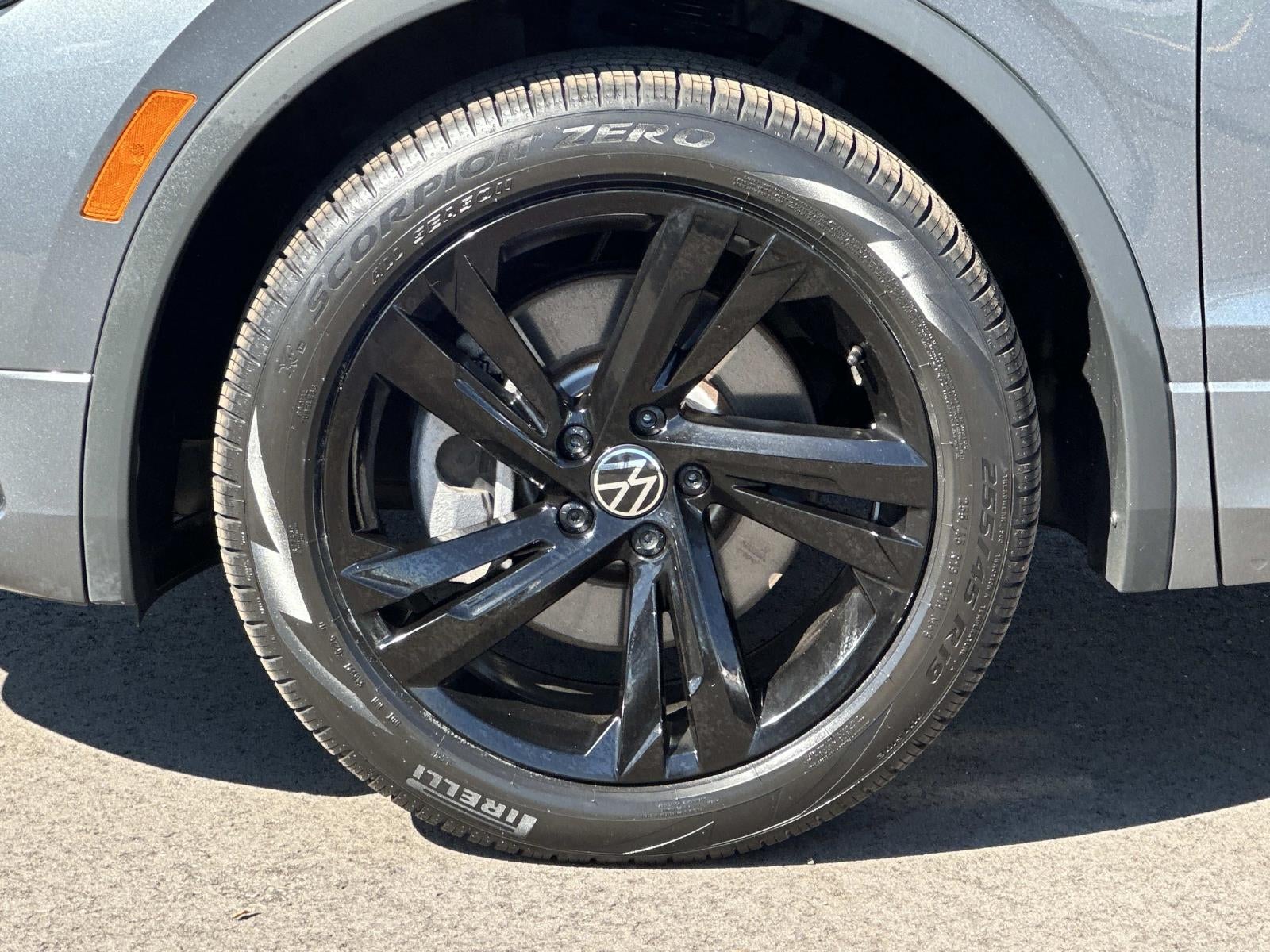 2023 Volkswagen Tiguan 2.0T SE R-Line Black FWD