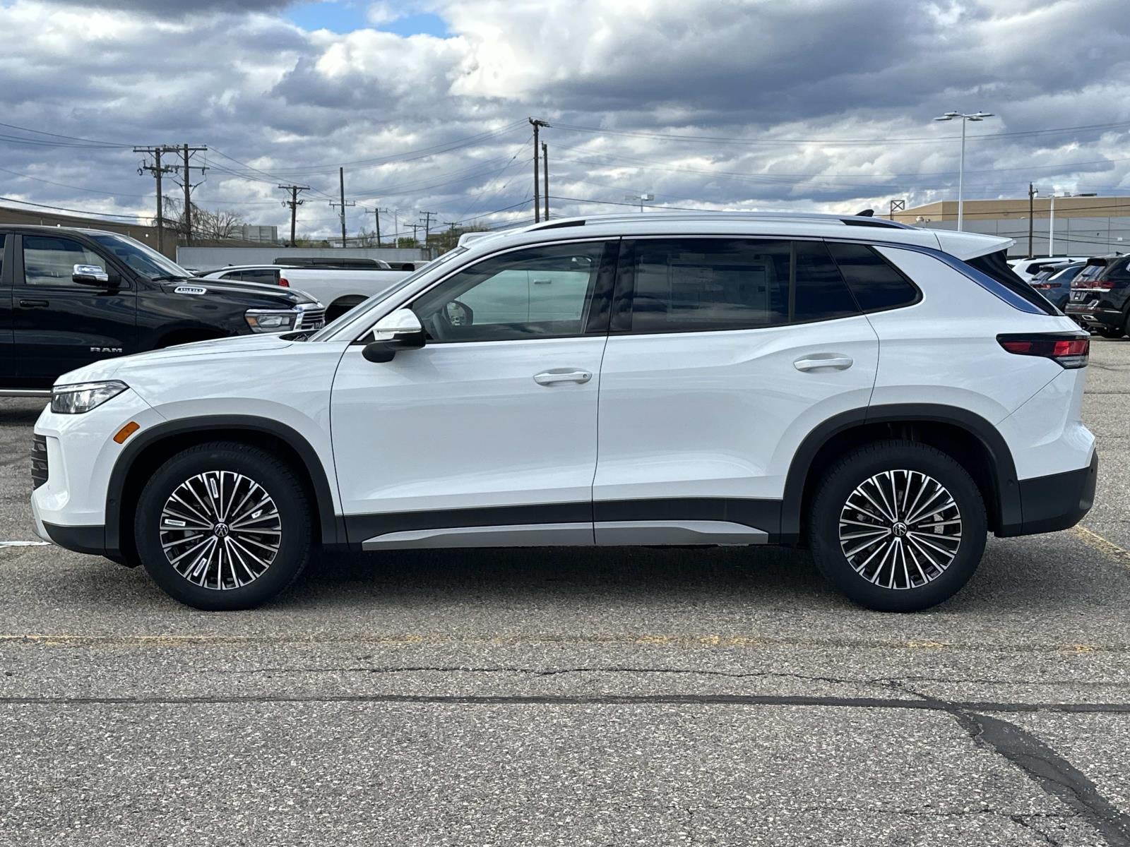 2026 Volkswagen Tiguan 2.0T S