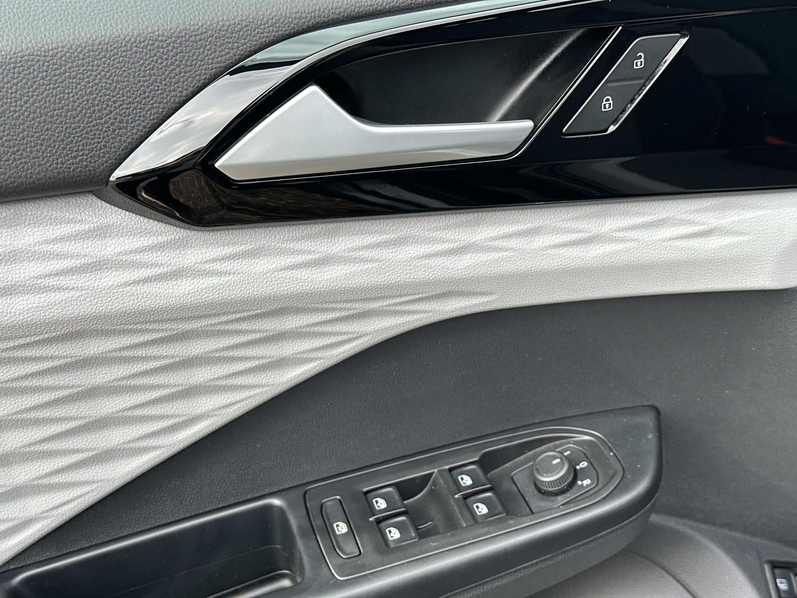 2023 Volkswagen Taos S FWD