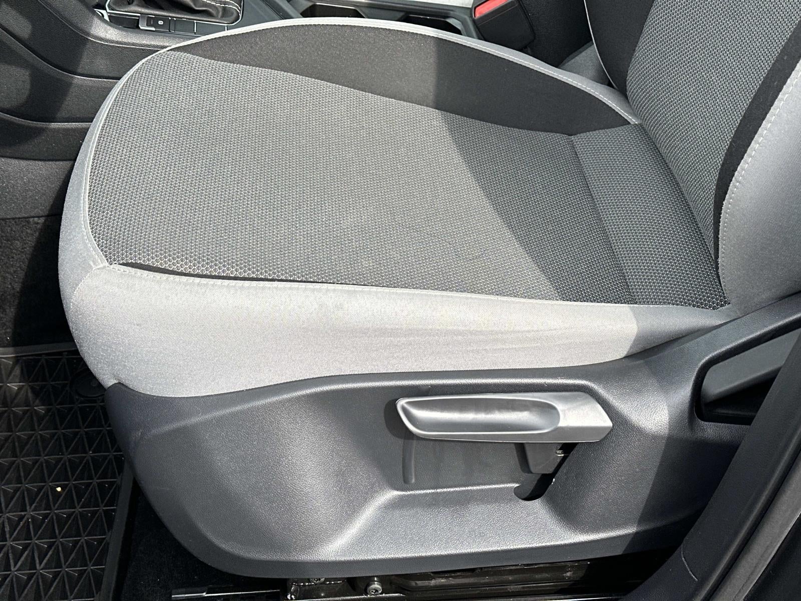 2023 Volkswagen Taos S FWD