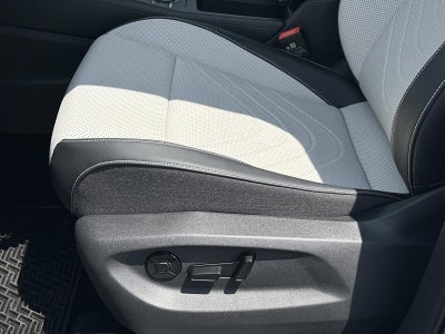 2025 Volkswagen Tiguan 2.0T SE 4MOTION