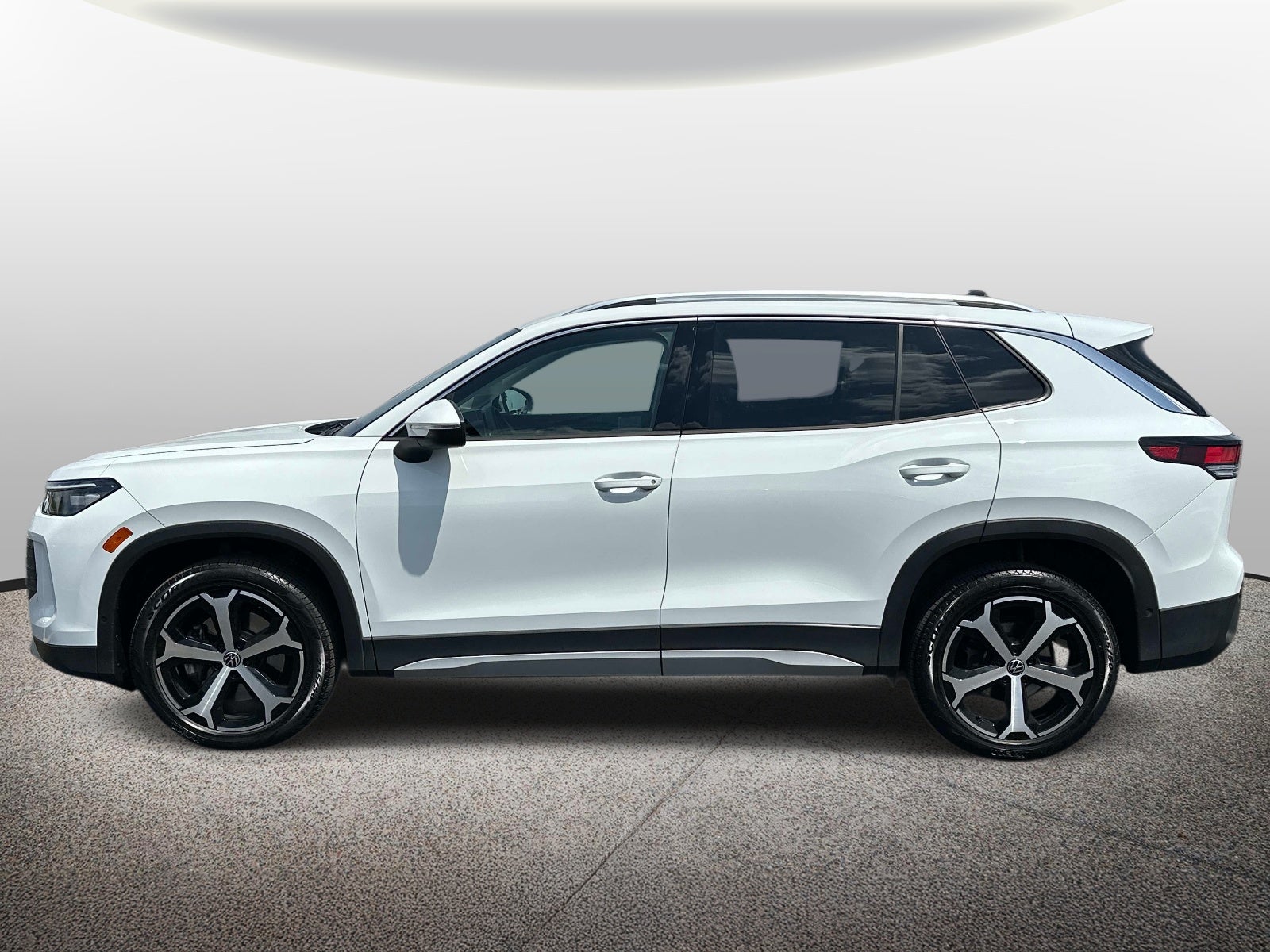 2025 Volkswagen Tiguan 2.0T SE 4MOTION