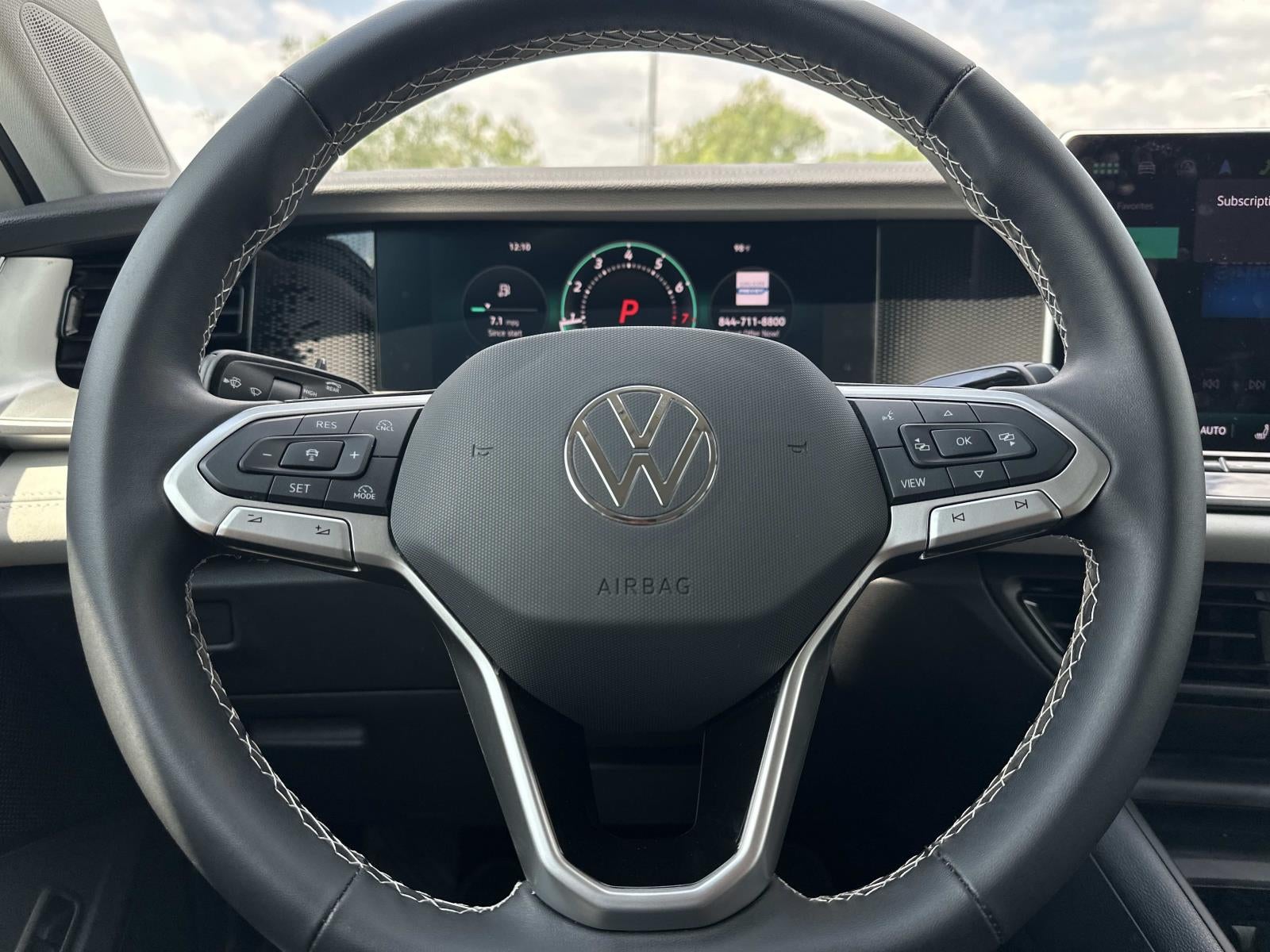 2025 Volkswagen Tiguan 2.0T SE 4MOTION