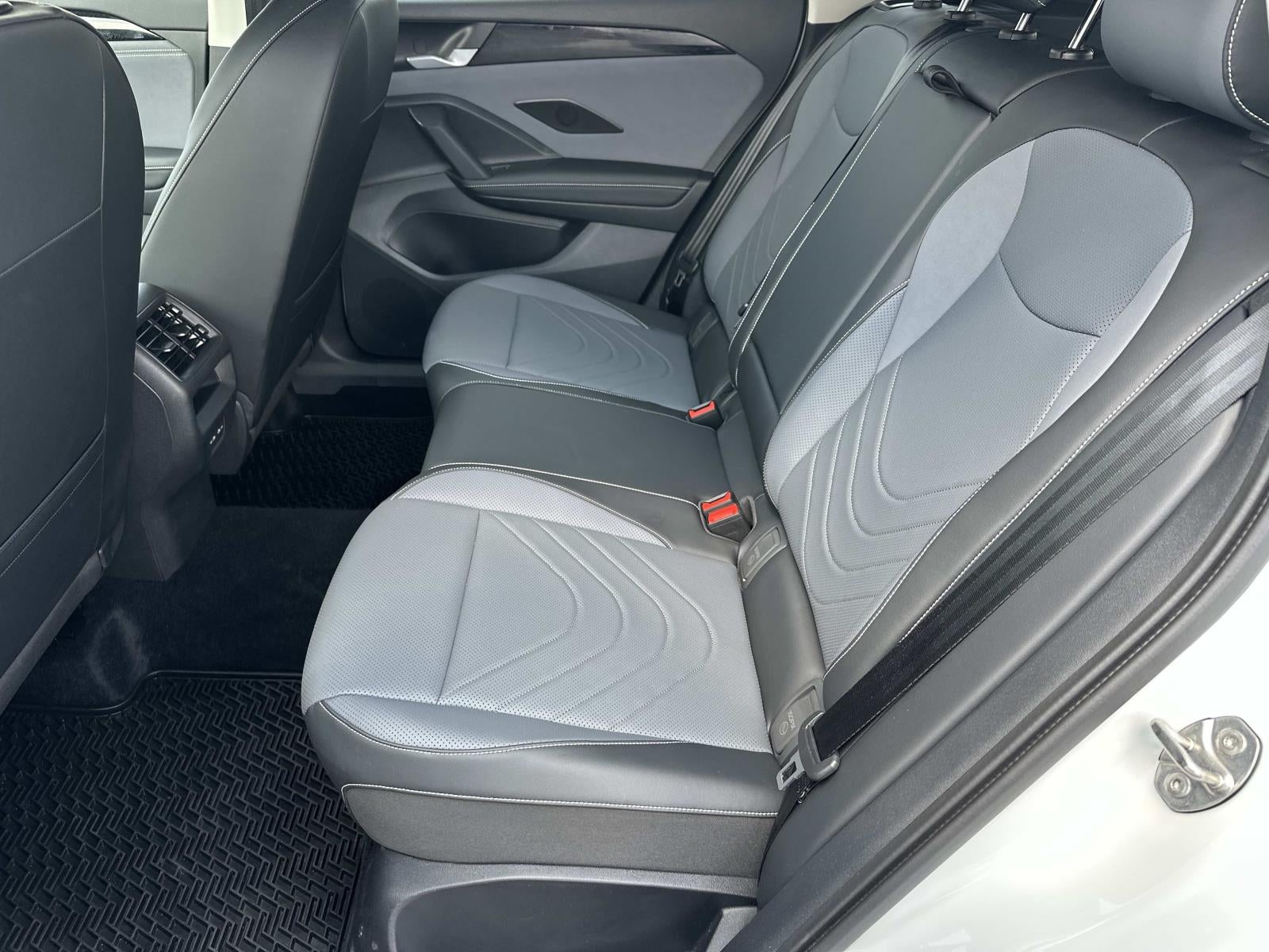 2025 Volkswagen Tiguan 2.0T SE 4MOTION