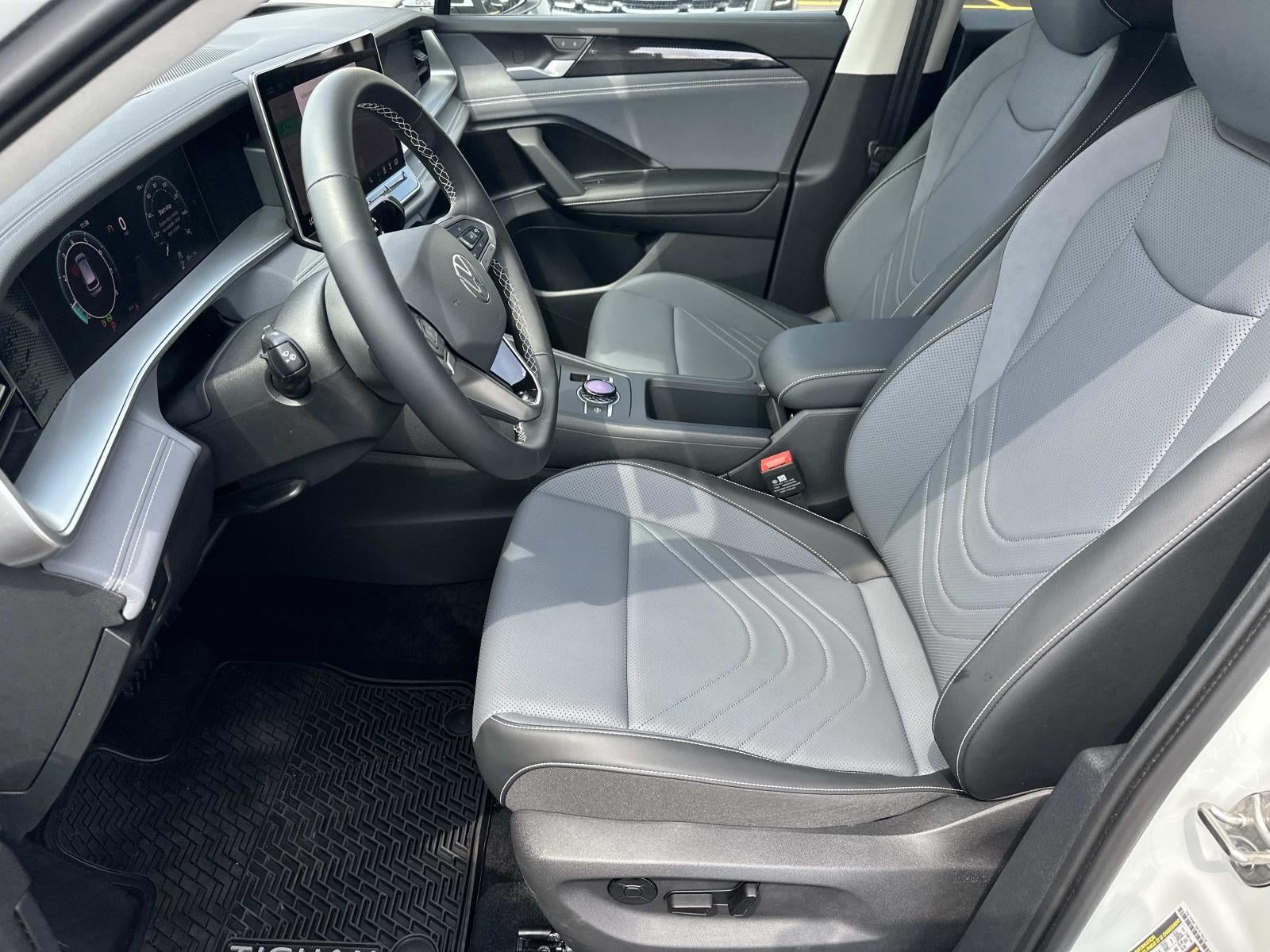 2025 Volkswagen Tiguan 2.0T SE 4MOTION