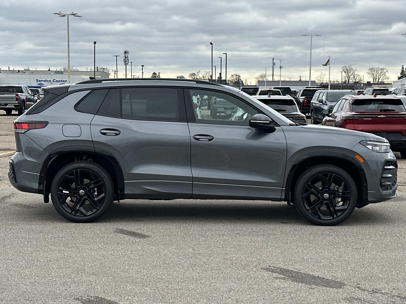 2026 Volkswagen Tiguan SE R-Line Black 4MOTION