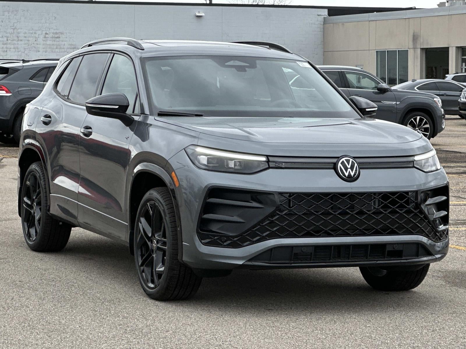 2026 Volkswagen Tiguan SE R-Line Black 4MOTION
