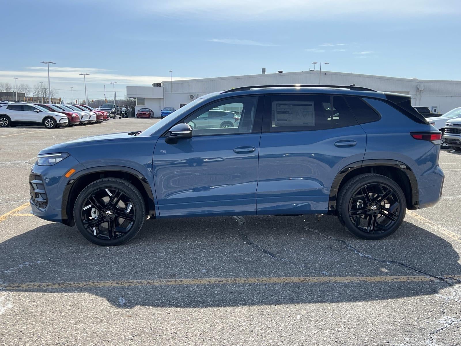 2026 Volkswagen Tiguan 2.0T SE R-Line Black 4MOTION