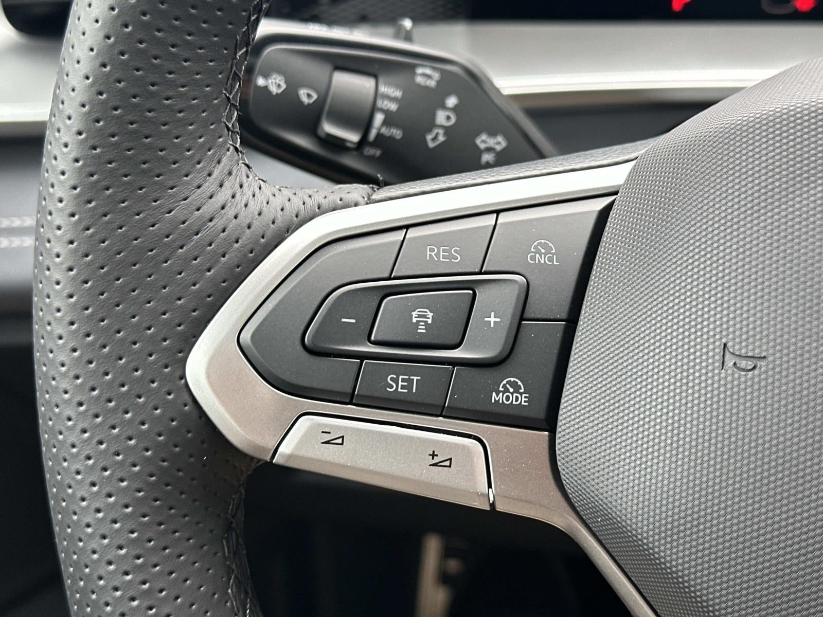 2026 Volkswagen Tiguan SE R-Line Black 4MOTION