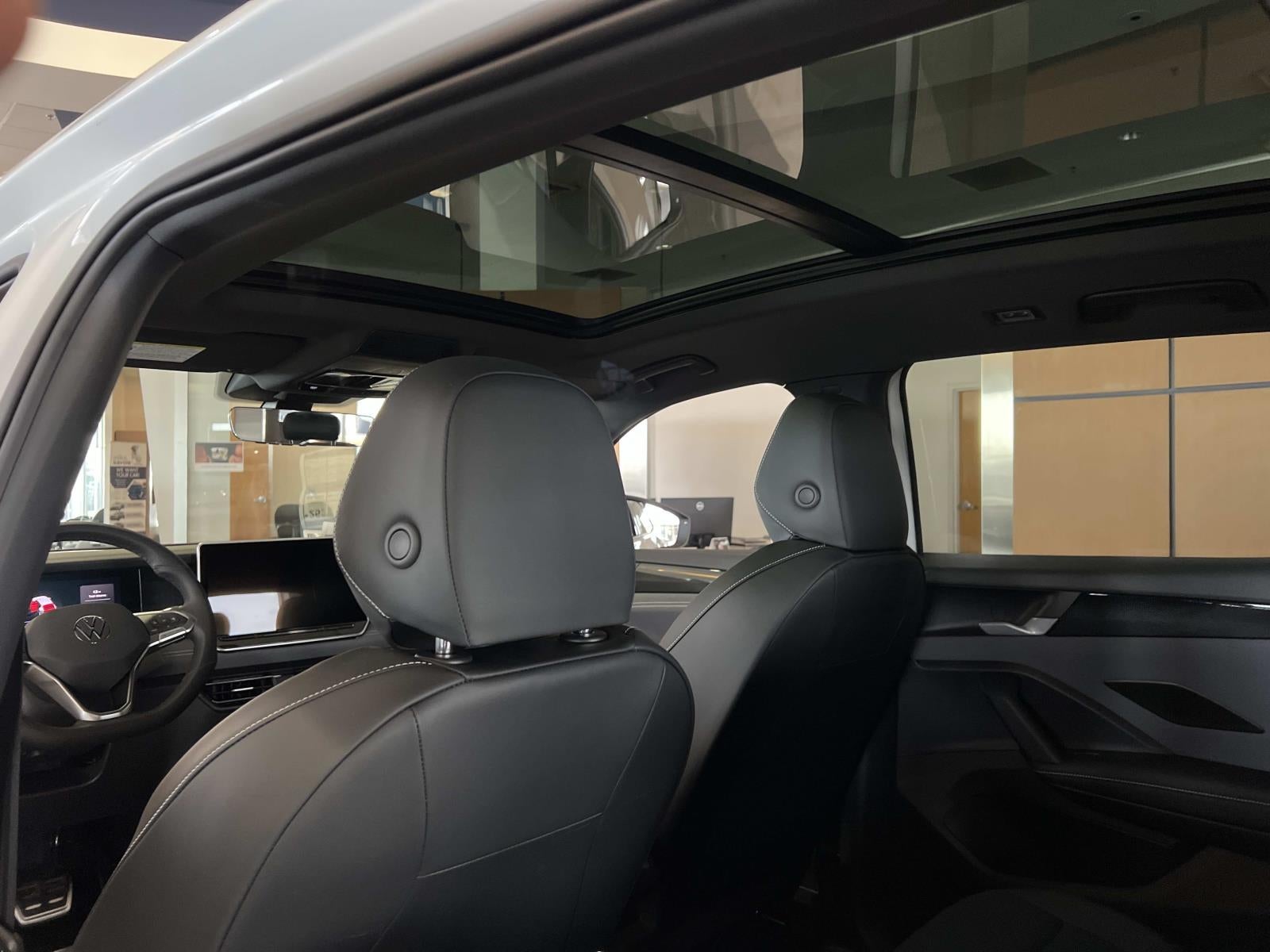 2026 Volkswagen Tiguan 2.0T SE R-Line Black 4MOTION