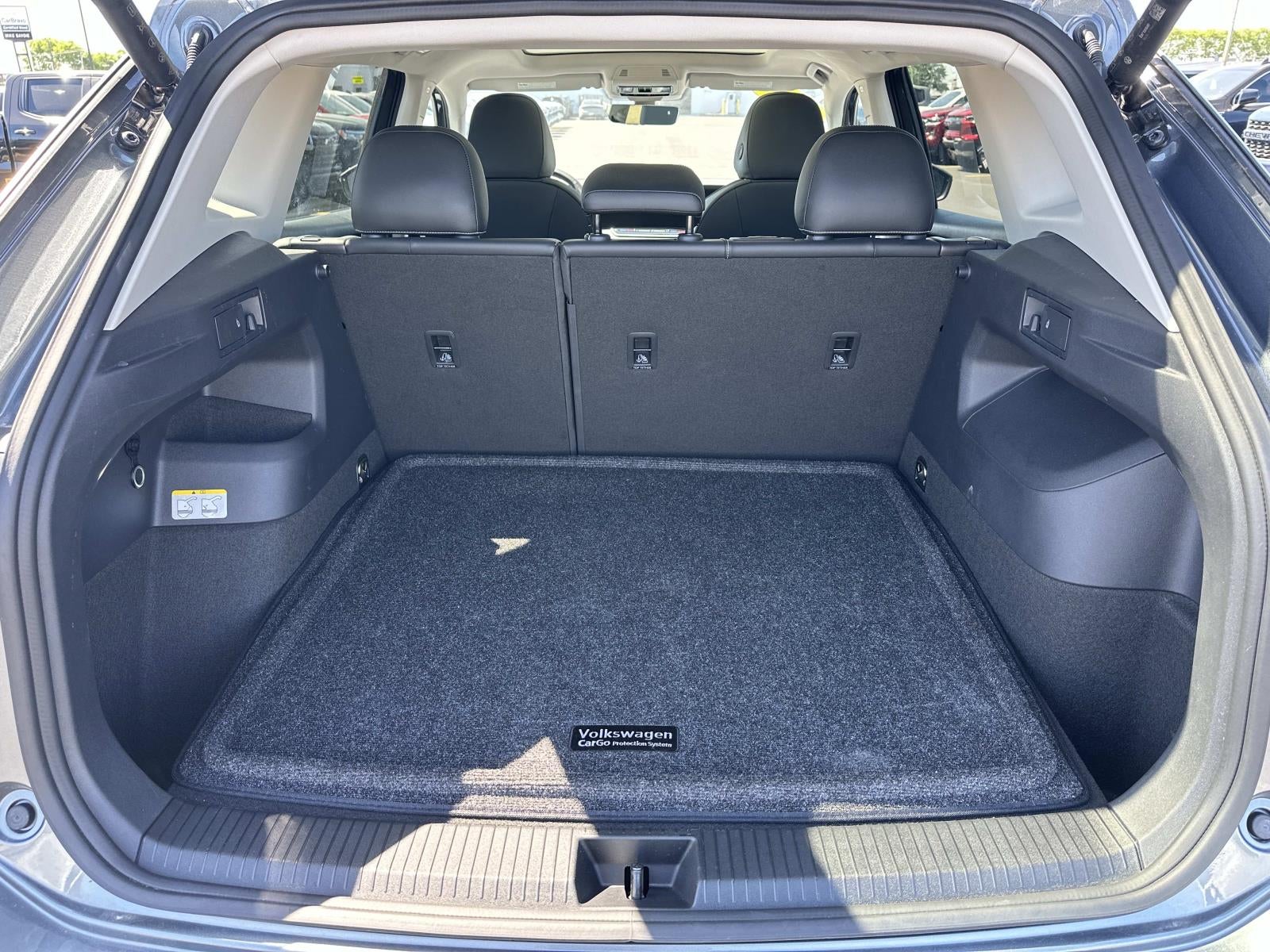 2025 Volkswagen Tiguan 2.0T SE 4MOTION