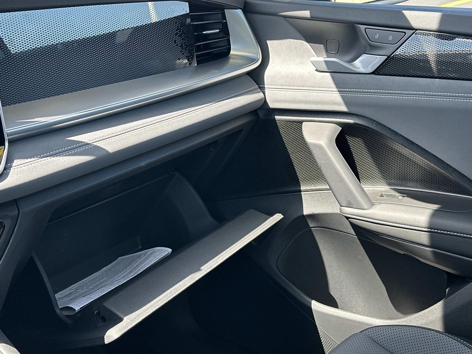 2025 Volkswagen Tiguan 2.0T SE 4MOTION