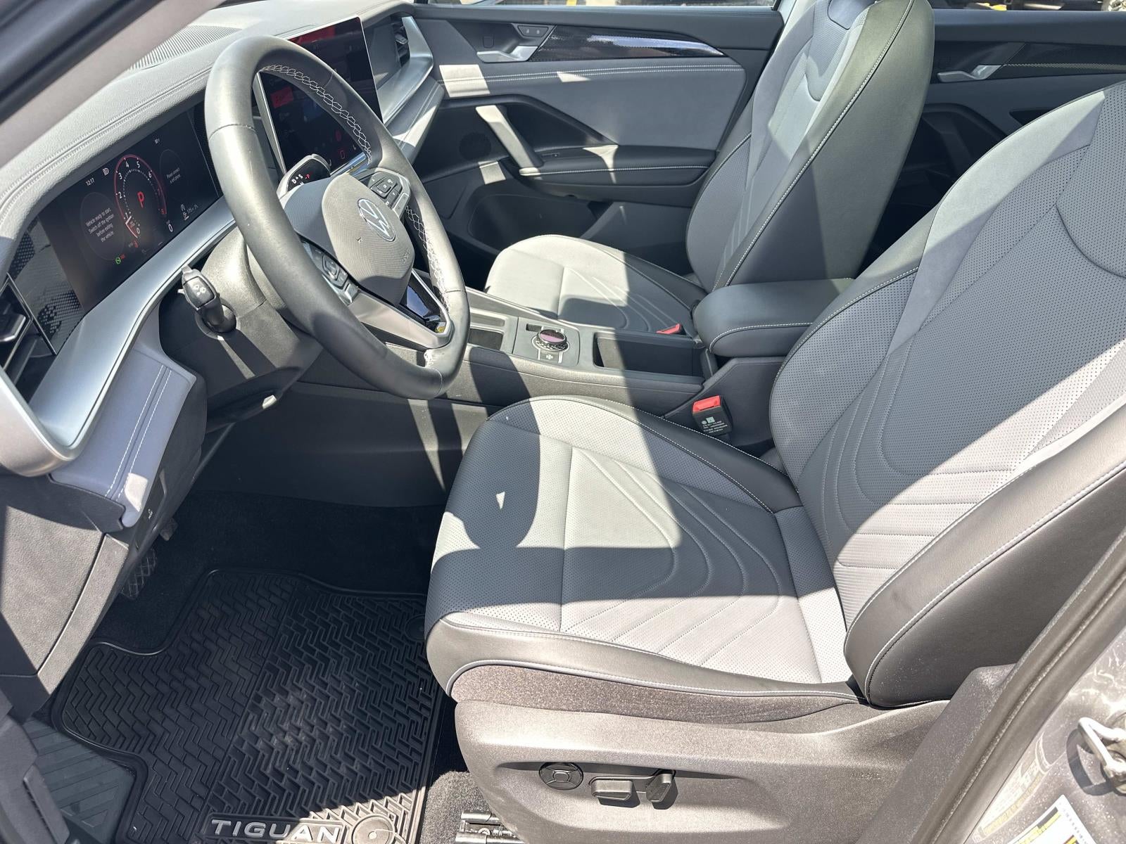 2025 Volkswagen Tiguan 2.0T SE 4MOTION