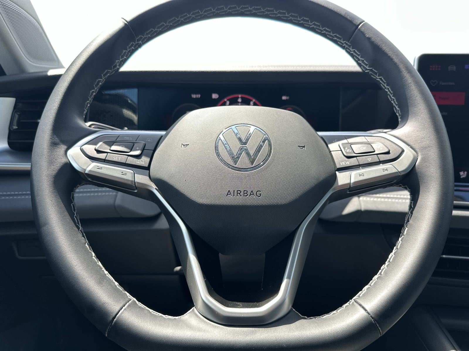 2025 Volkswagen Tiguan 2.0T SE 4MOTION