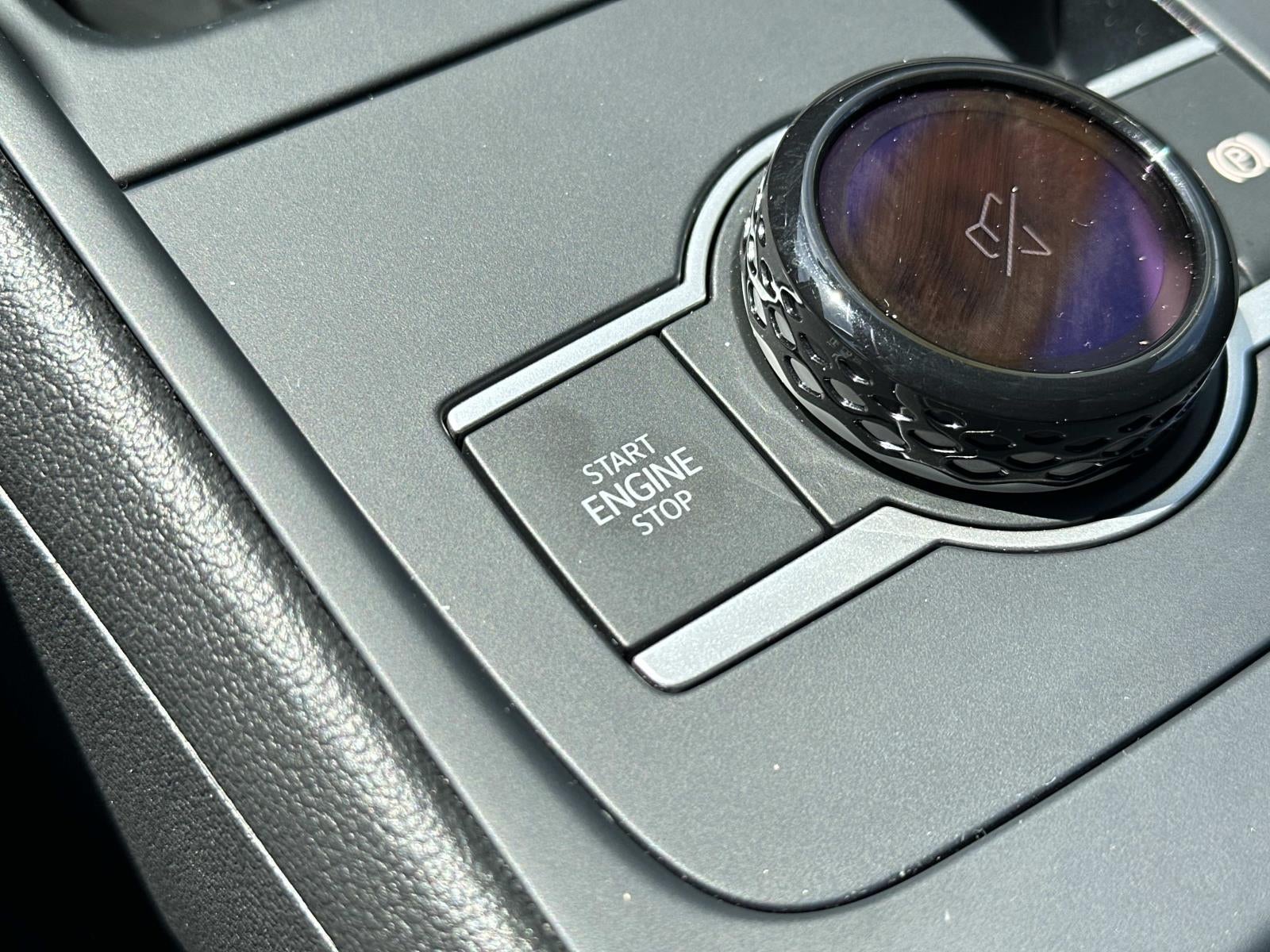 2025 Volkswagen Tiguan 2.0T SE 4MOTION