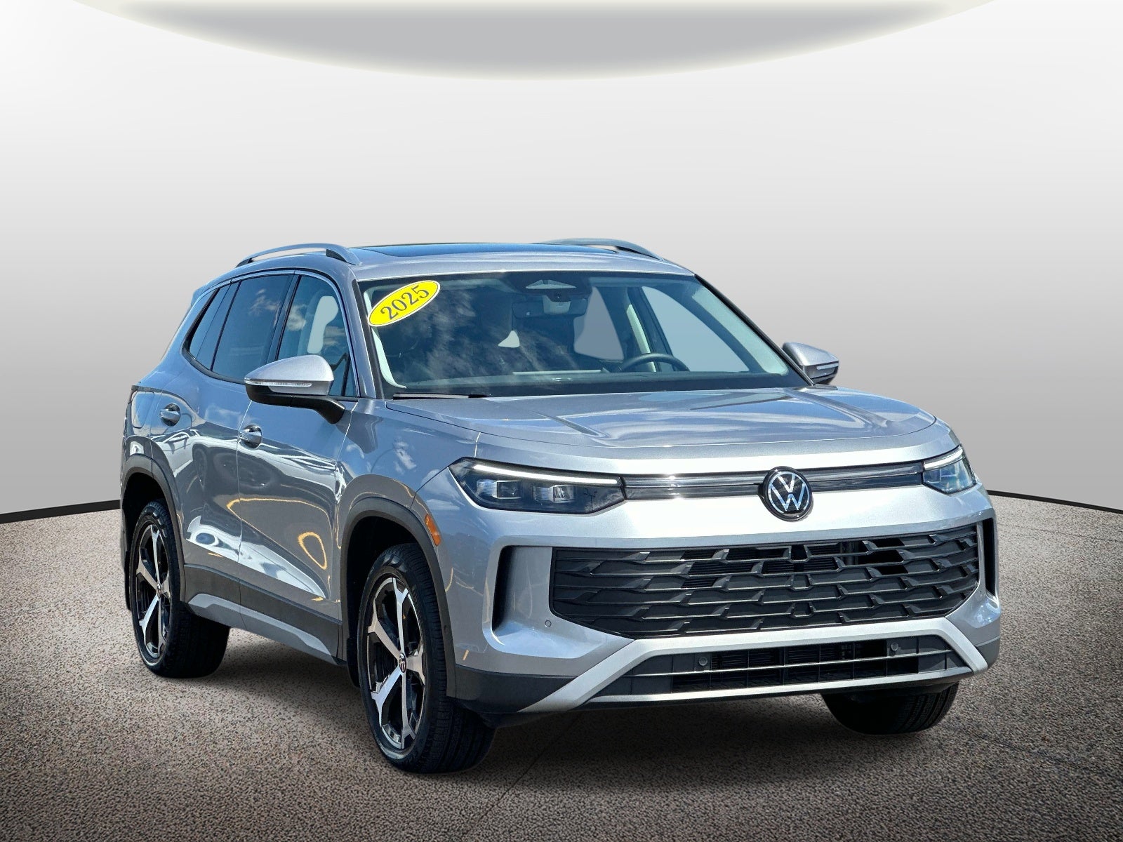 2025 Volkswagen Tiguan 2.0T SE 4MOTION