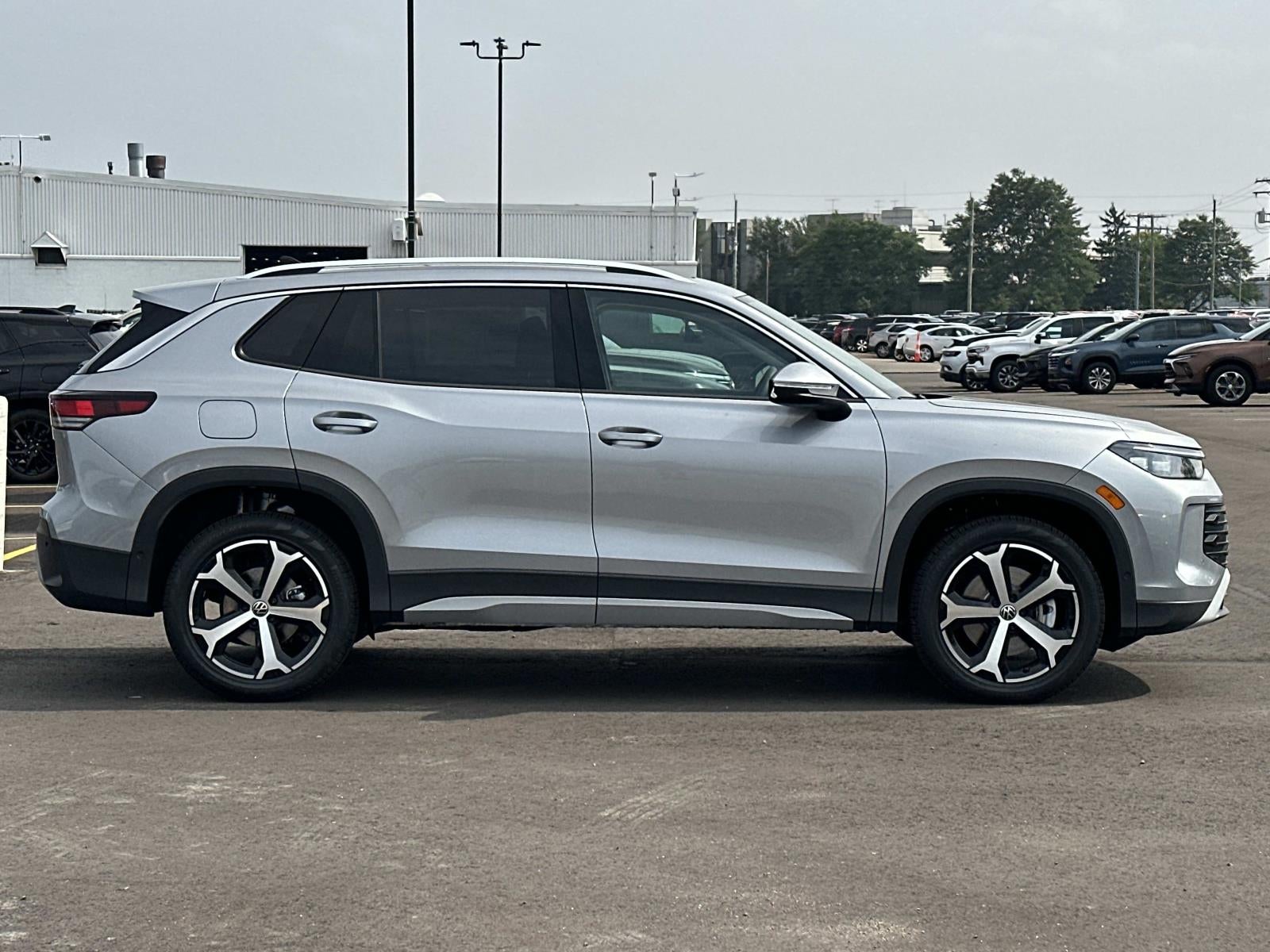 2026 Volkswagen Tiguan SE 4MOTION