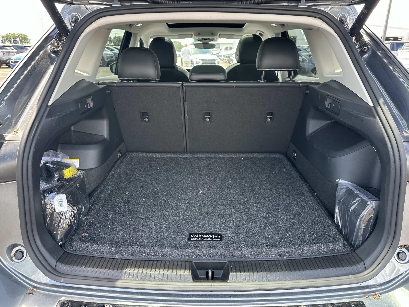 2025 Volkswagen Tiguan 2.0T SE 4MOTION